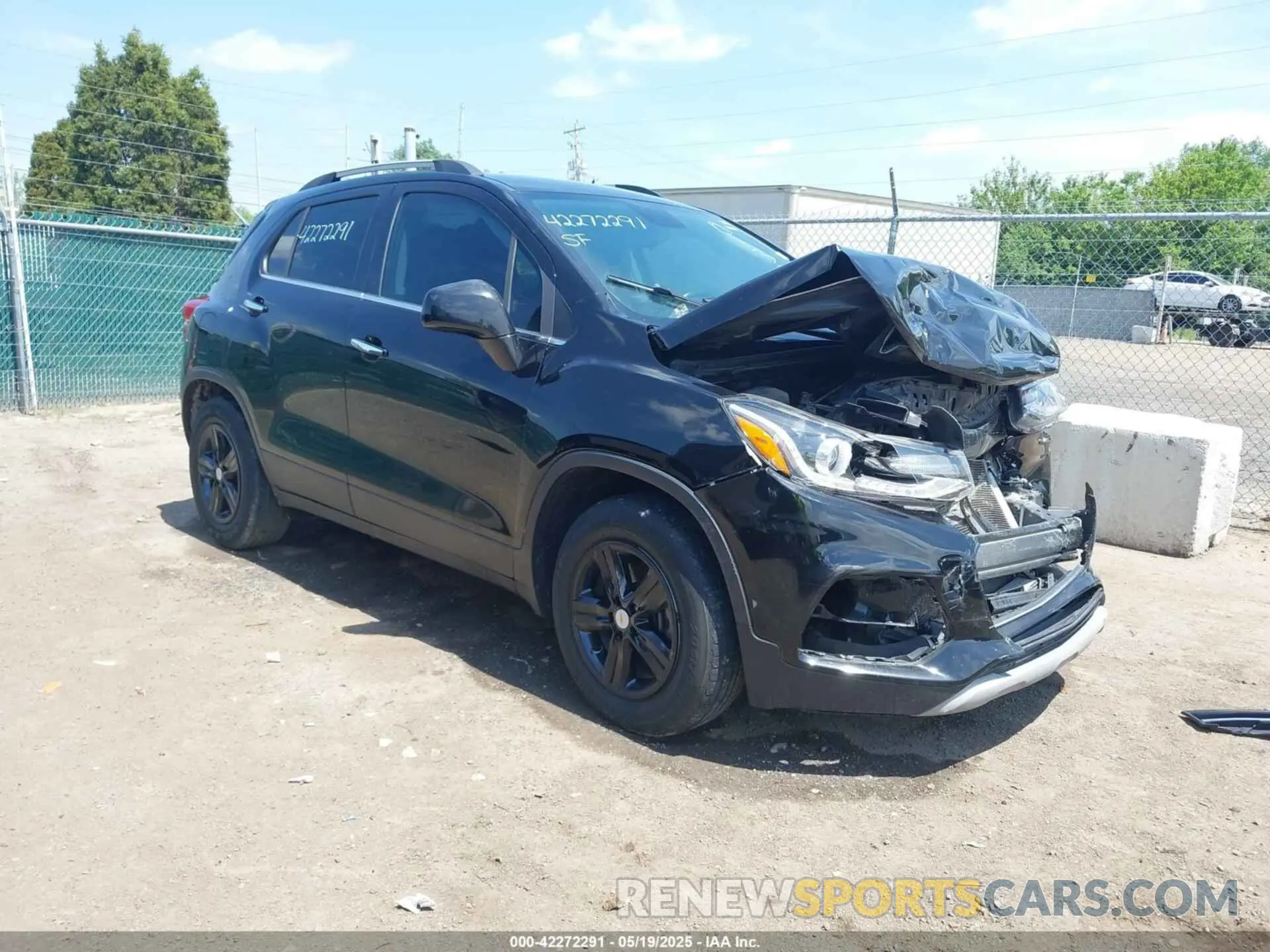 1 Photograph of a damaged car KL7CJLSB9LB013376 CHEVROLET TRAX 2020