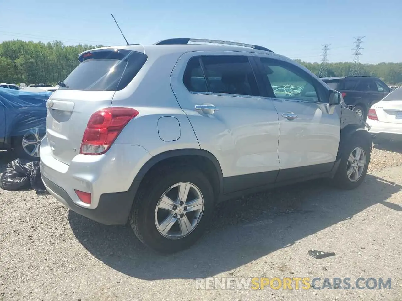 3 Photograph of a damaged car KL7CJLSB9LB014608 CHEVROLET TRAX 2020