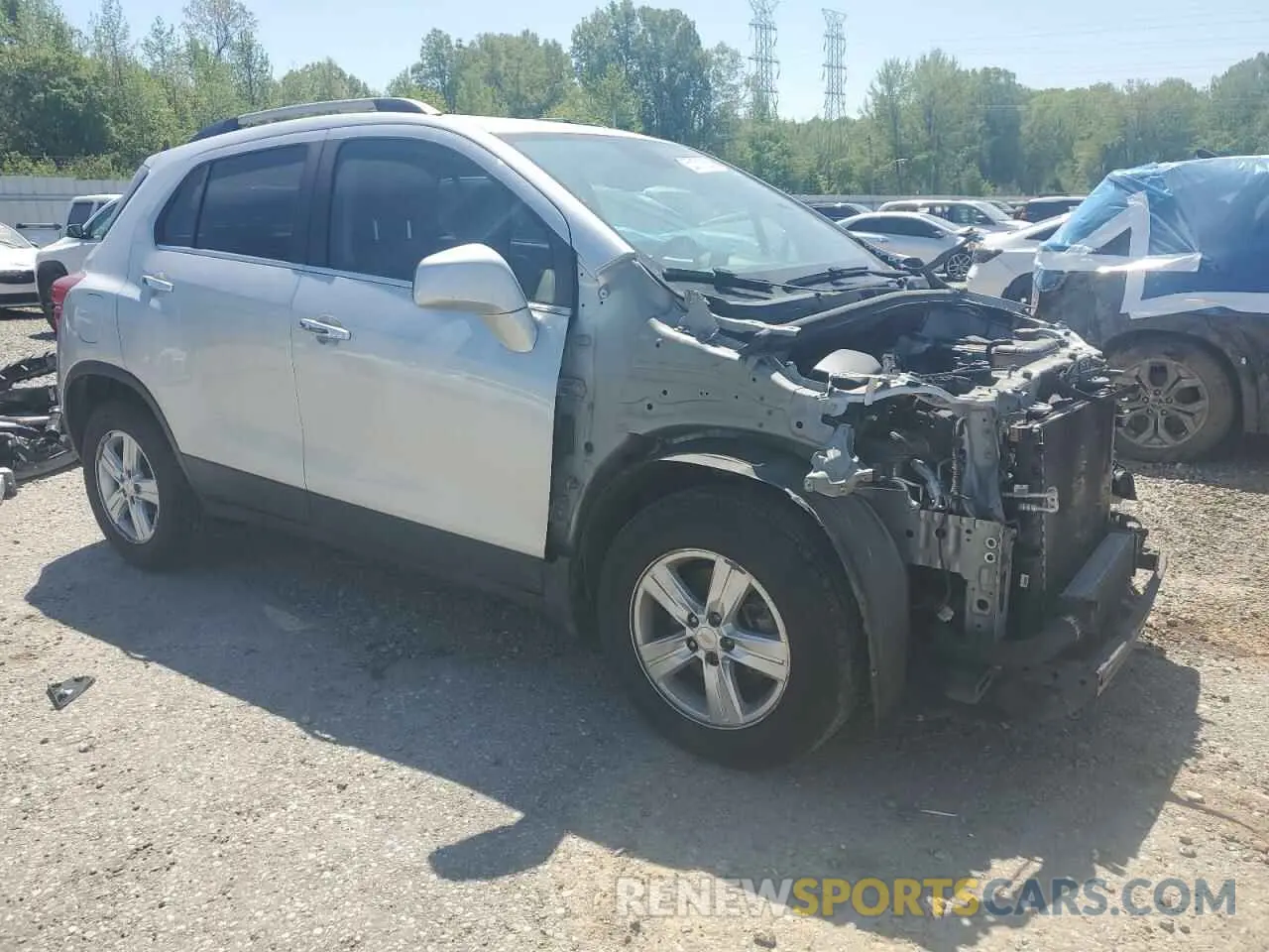 4 Photograph of a damaged car KL7CJLSB9LB014608 CHEVROLET TRAX 2020