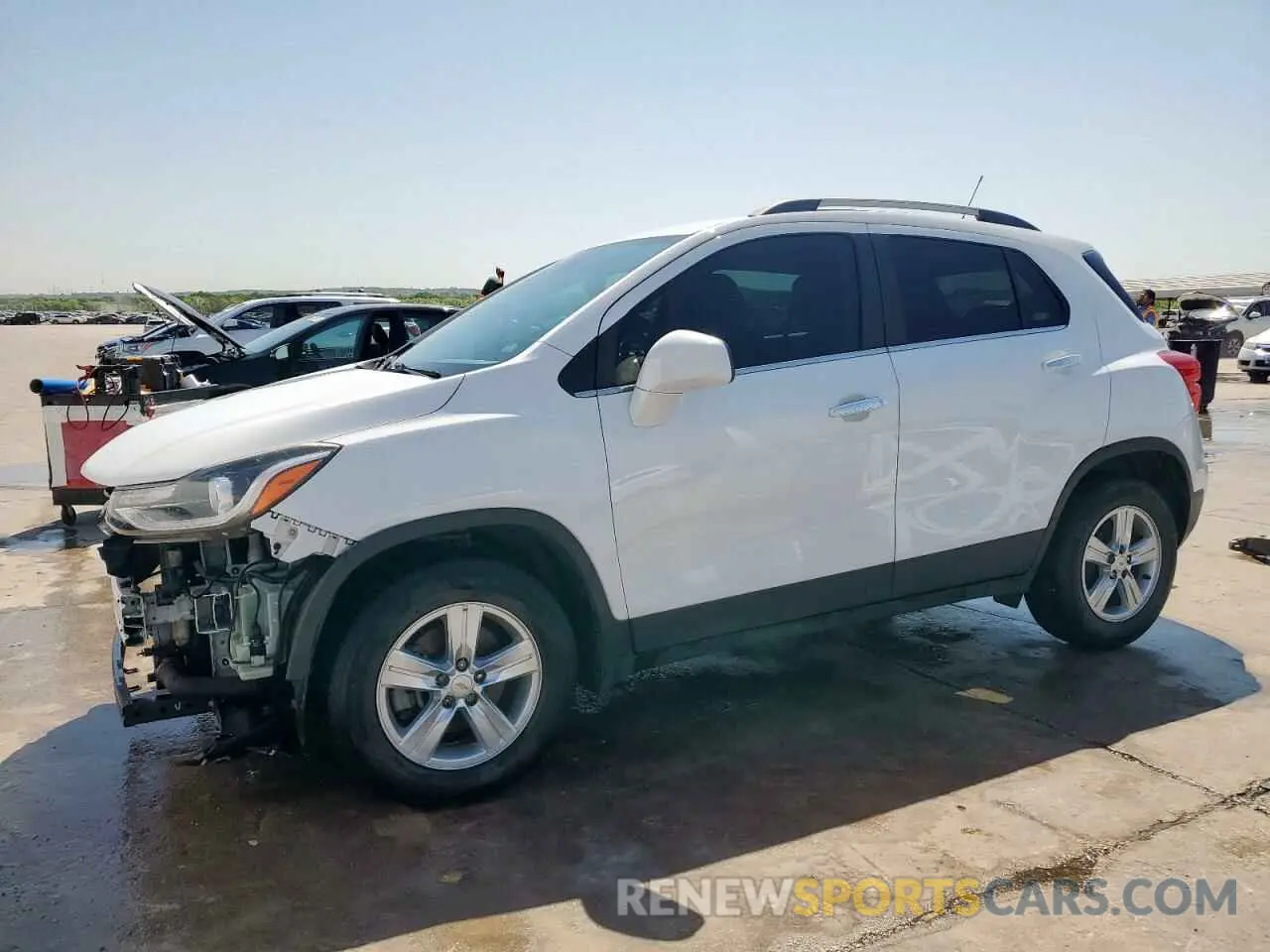 1 Photograph of a damaged car KL7CJLSB9LB048970 CHEVROLET TRAX 2020