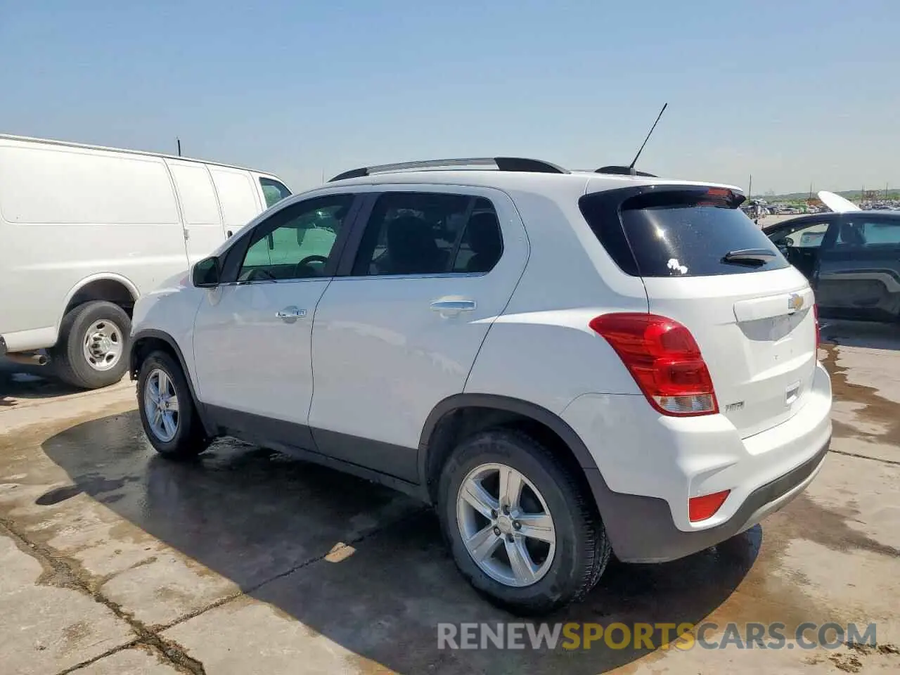 2 Photograph of a damaged car KL7CJLSB9LB048970 CHEVROLET TRAX 2020