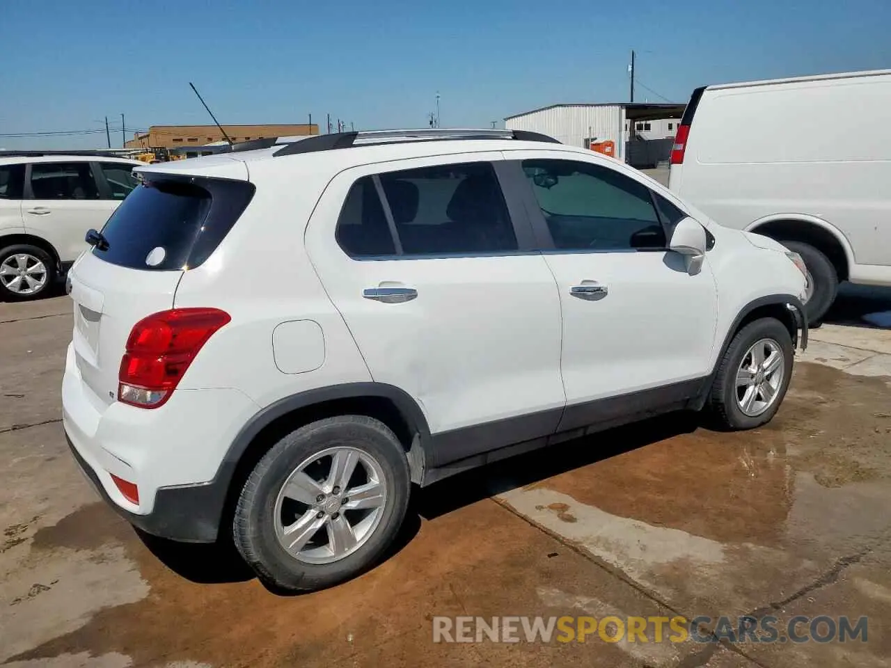 3 Photograph of a damaged car KL7CJLSB9LB048970 CHEVROLET TRAX 2020