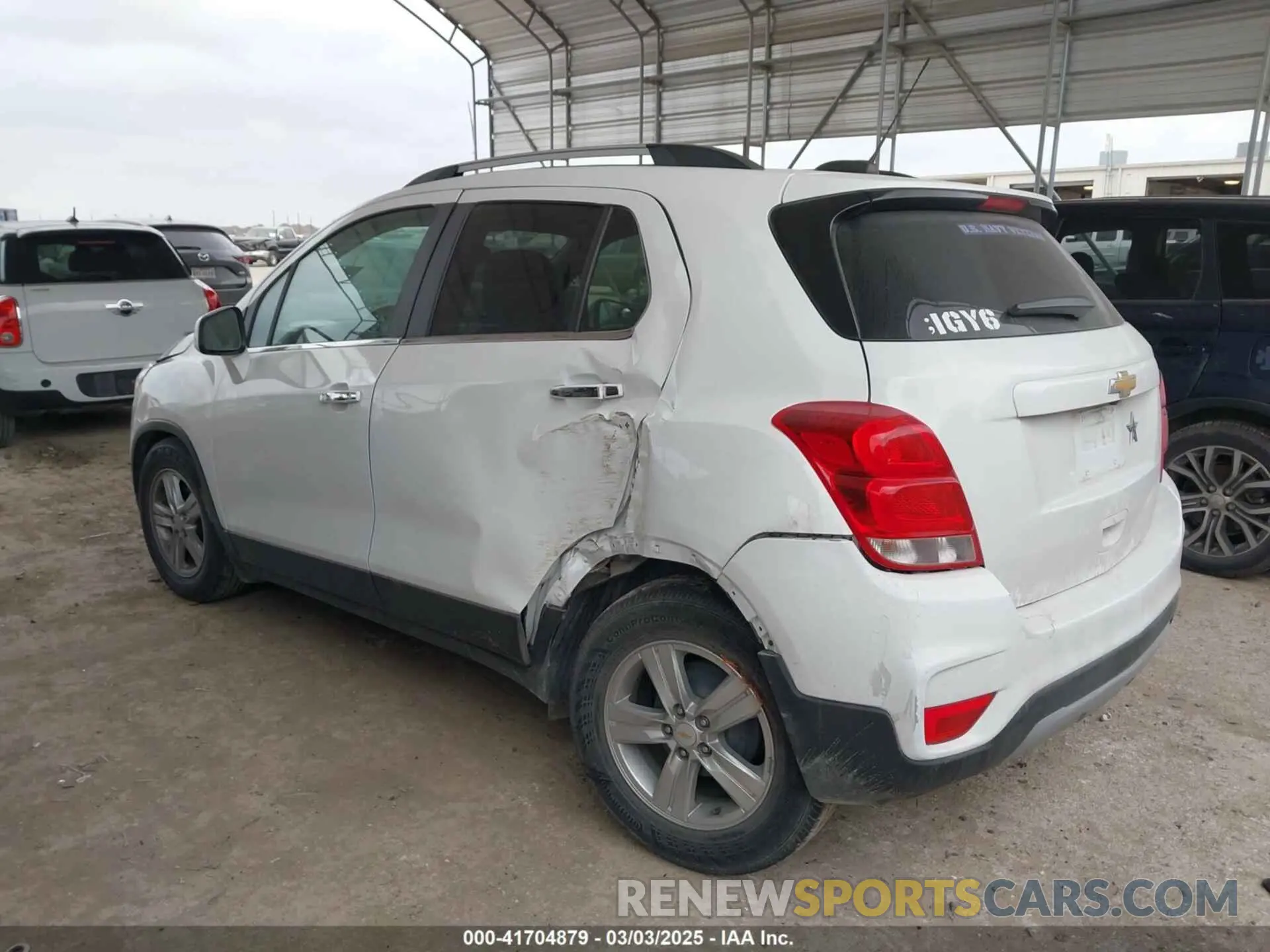 3 Photograph of a damaged car KL7CJLSBXLB010793 CHEVROLET TRAX 2020