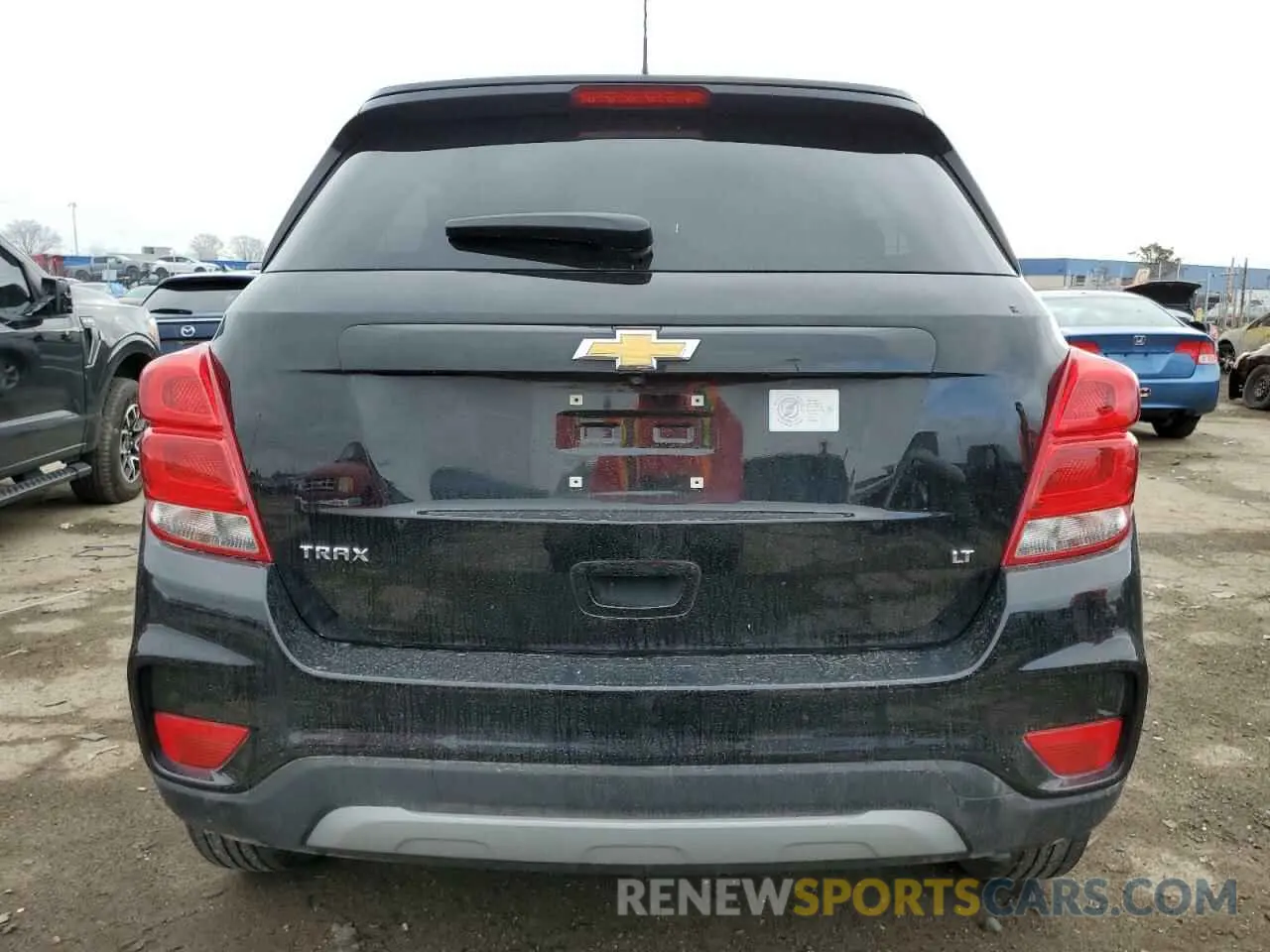 6 Photograph of a damaged car KL7CJLSBXLB025553 CHEVROLET TRAX 2020