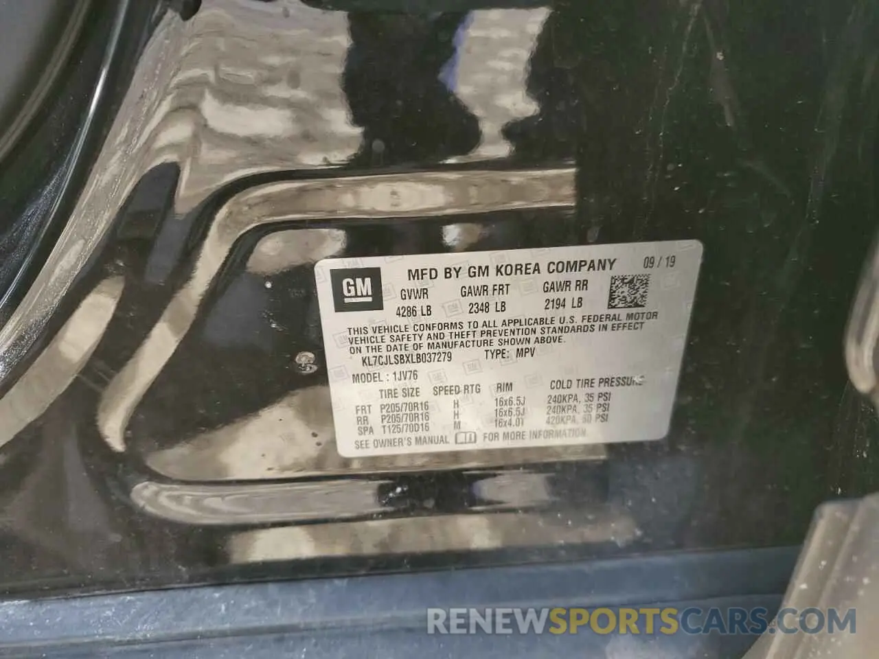 13 Photograph of a damaged car KL7CJLSBXLB037279 CHEVROLET TRAX 2020
