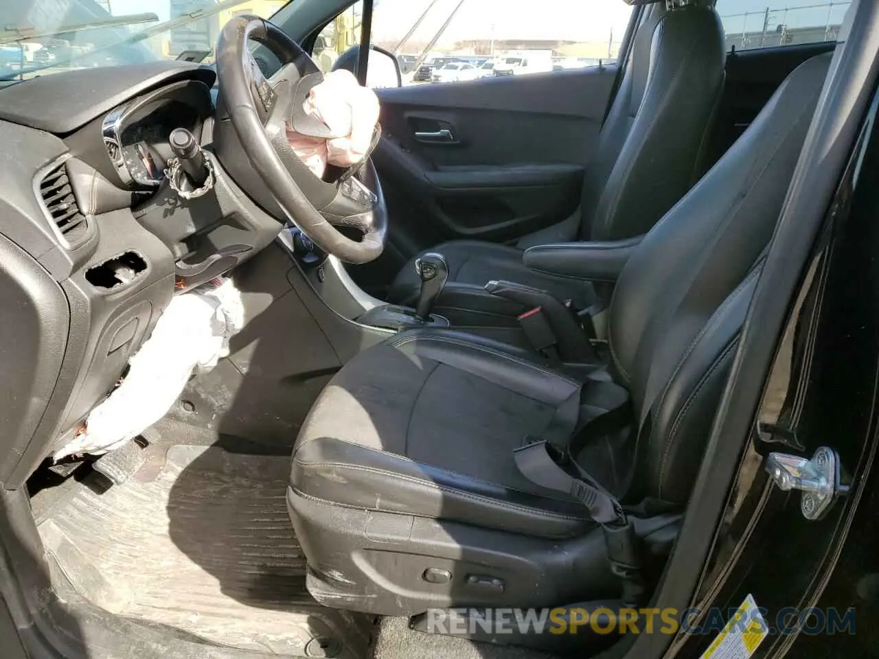 7 Photograph of a damaged car KL7CJLSBXLB037279 CHEVROLET TRAX 2020