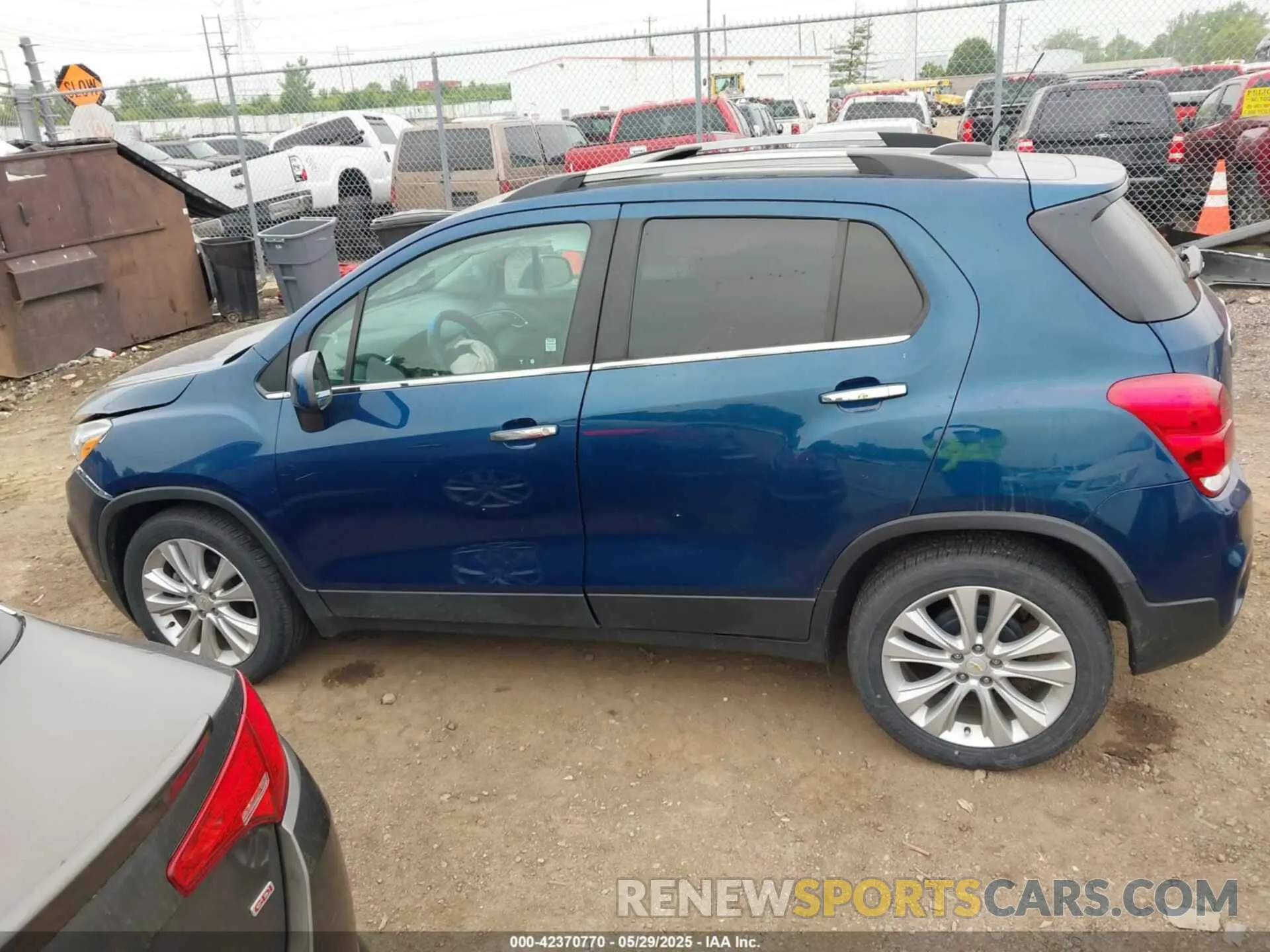 14 Photograph of a damaged car KL7CJMSB9LB326207 CHEVROLET TRAX 2020