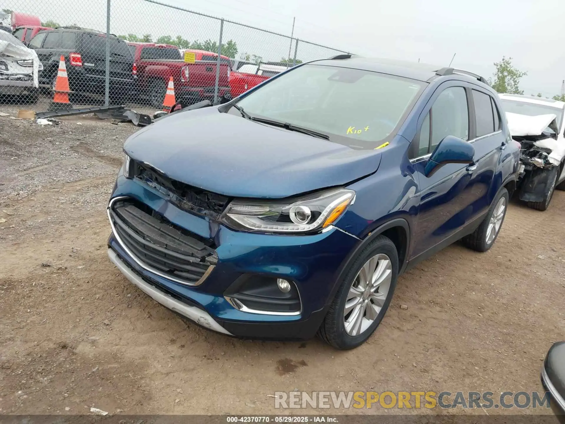 2 Photograph of a damaged car KL7CJMSB9LB326207 CHEVROLET TRAX 2020