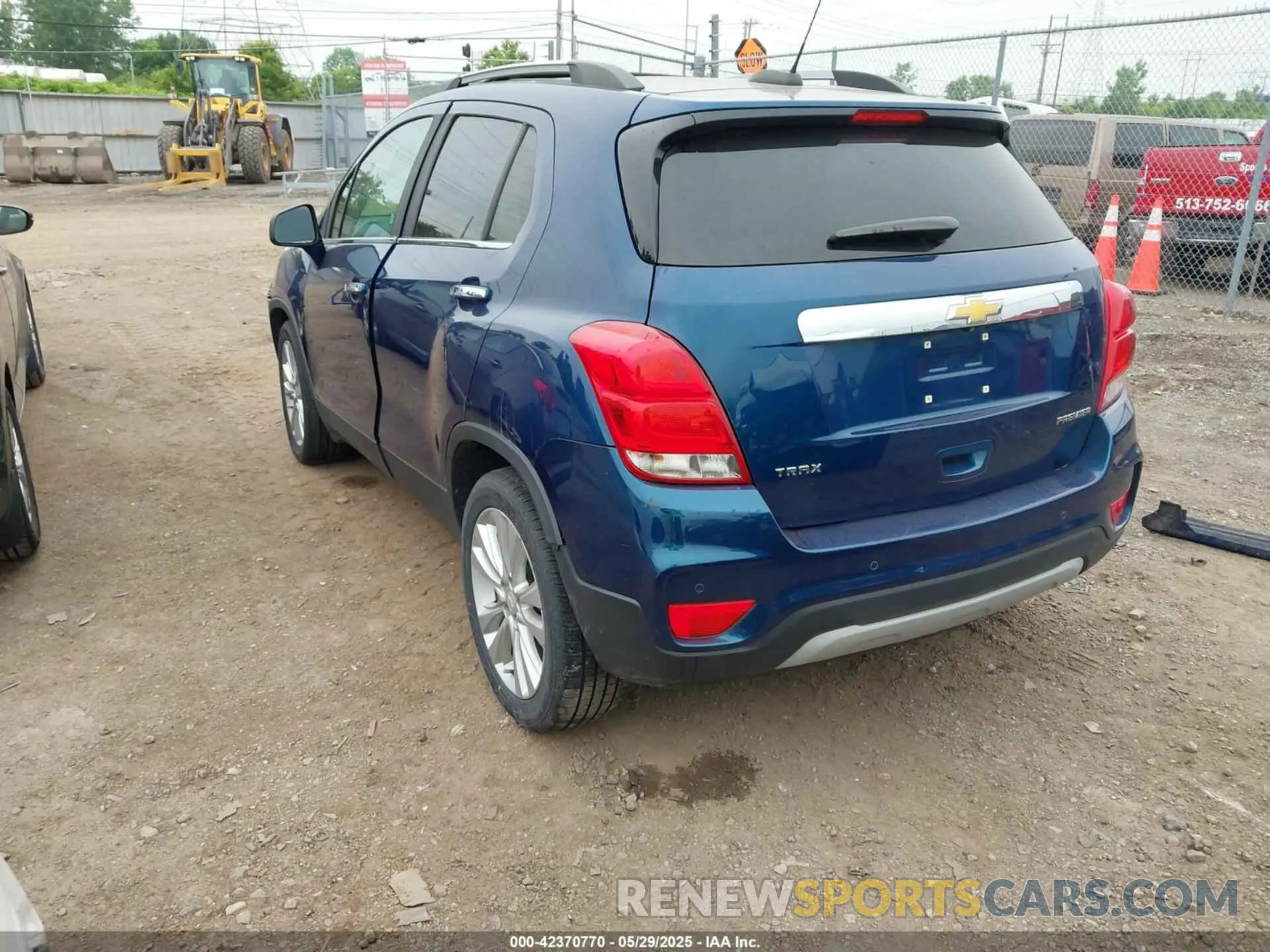 3 Photograph of a damaged car KL7CJMSB9LB326207 CHEVROLET TRAX 2020
