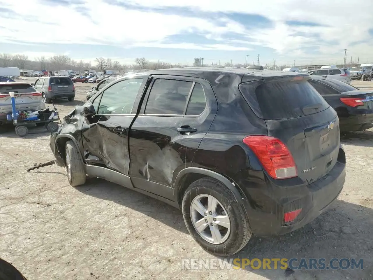2 Photograph of a damaged car KL7CJNSB1LB020155 CHEVROLET TRAX 2020
