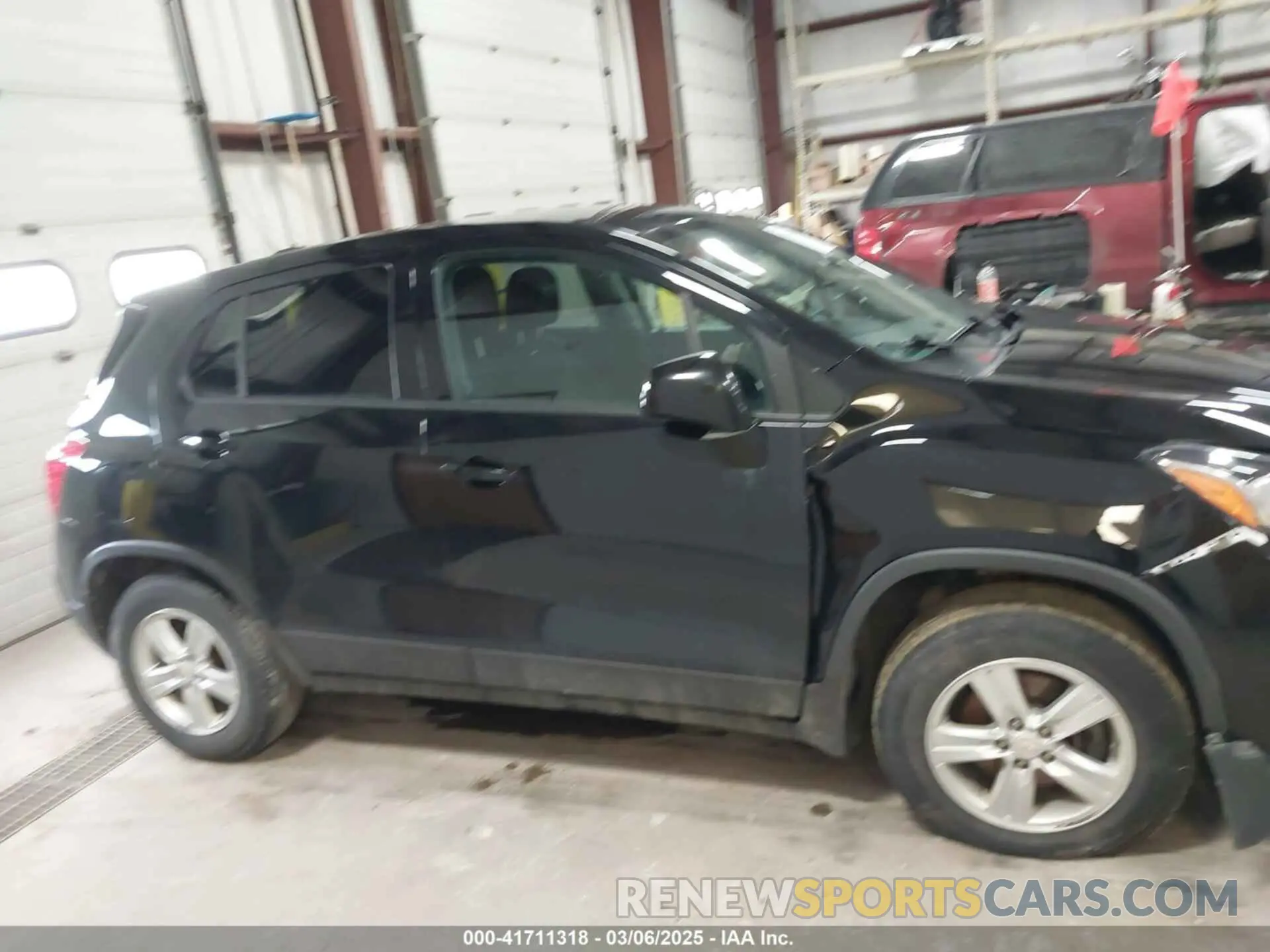 14 Photograph of a damaged car KL7CJNSB1LB319001 CHEVROLET TRAX 2020
