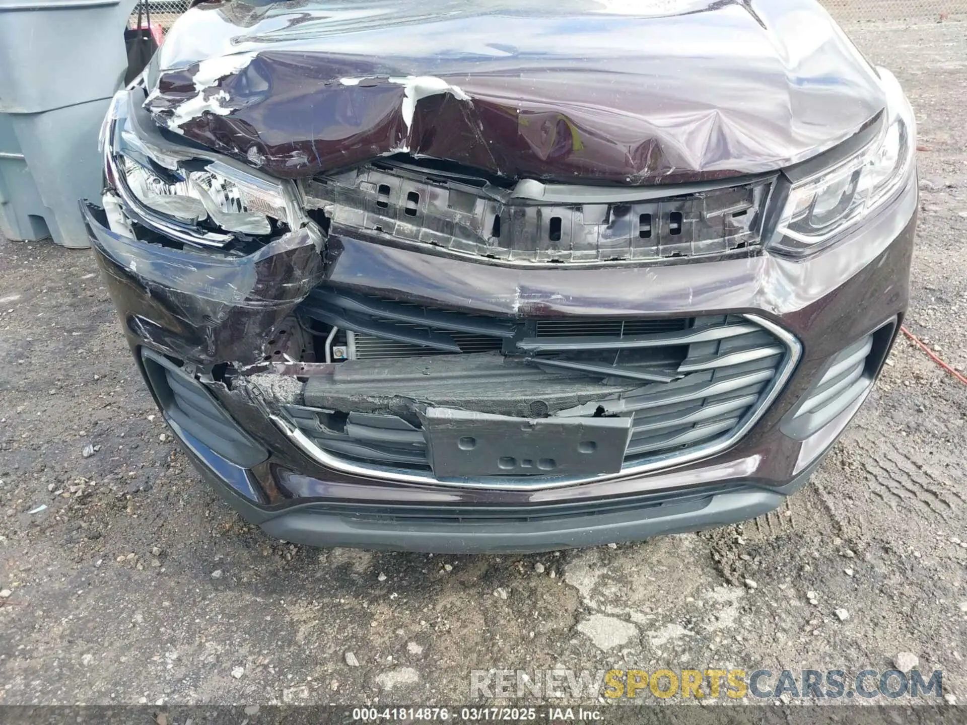 17 Photograph of a damaged car KL7CJNSB2LB336065 CHEVROLET TRAX 2020