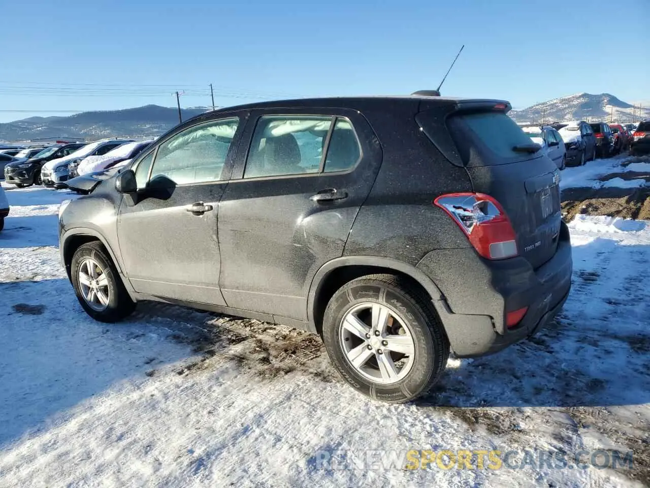 2 Photograph of a damaged car KL7CJNSB3LB062827 CHEVROLET TRAX 2020