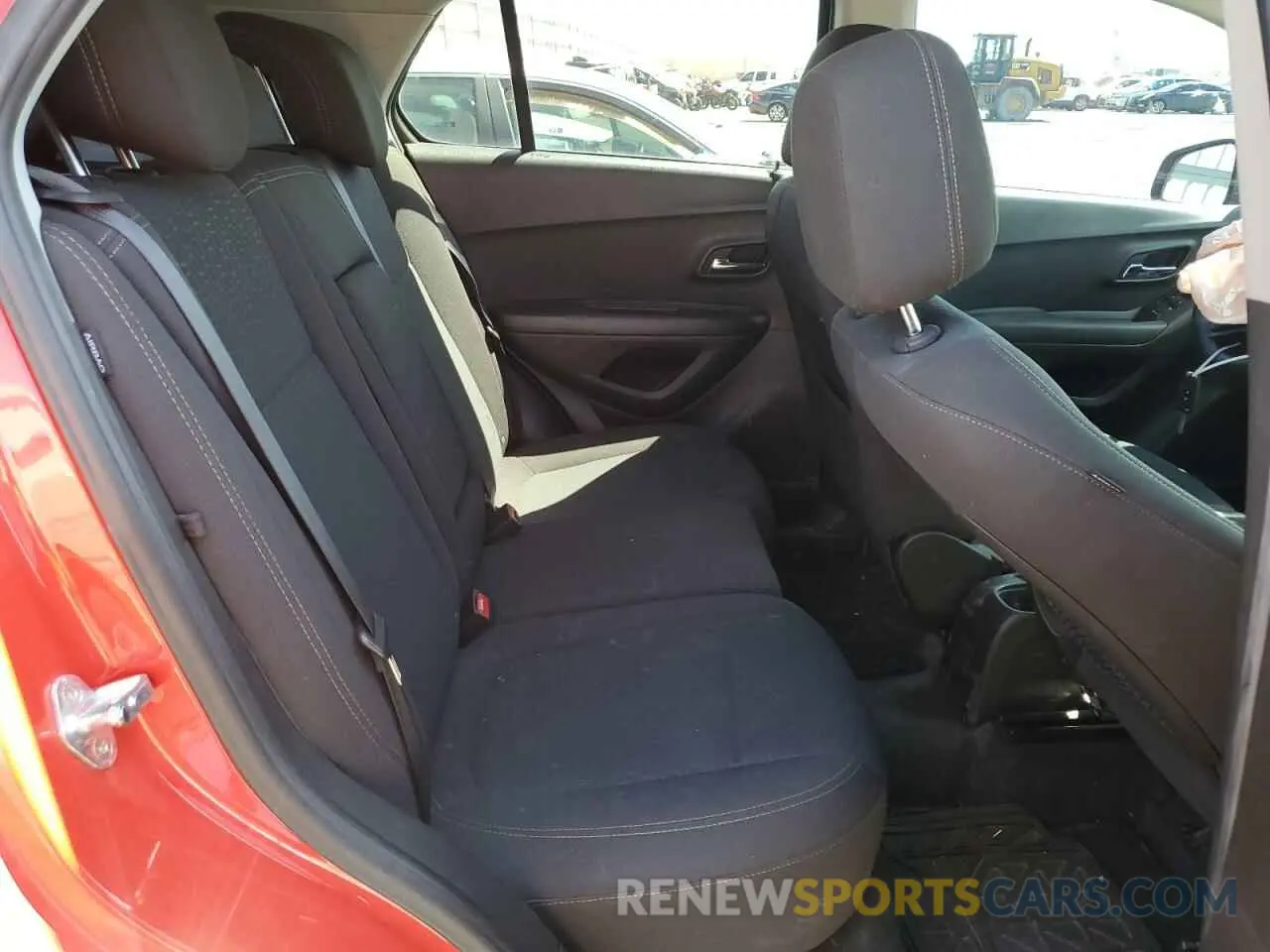 11 Photograph of a damaged car KL7CJNSB5LB342281 CHEVROLET TRAX 2020
