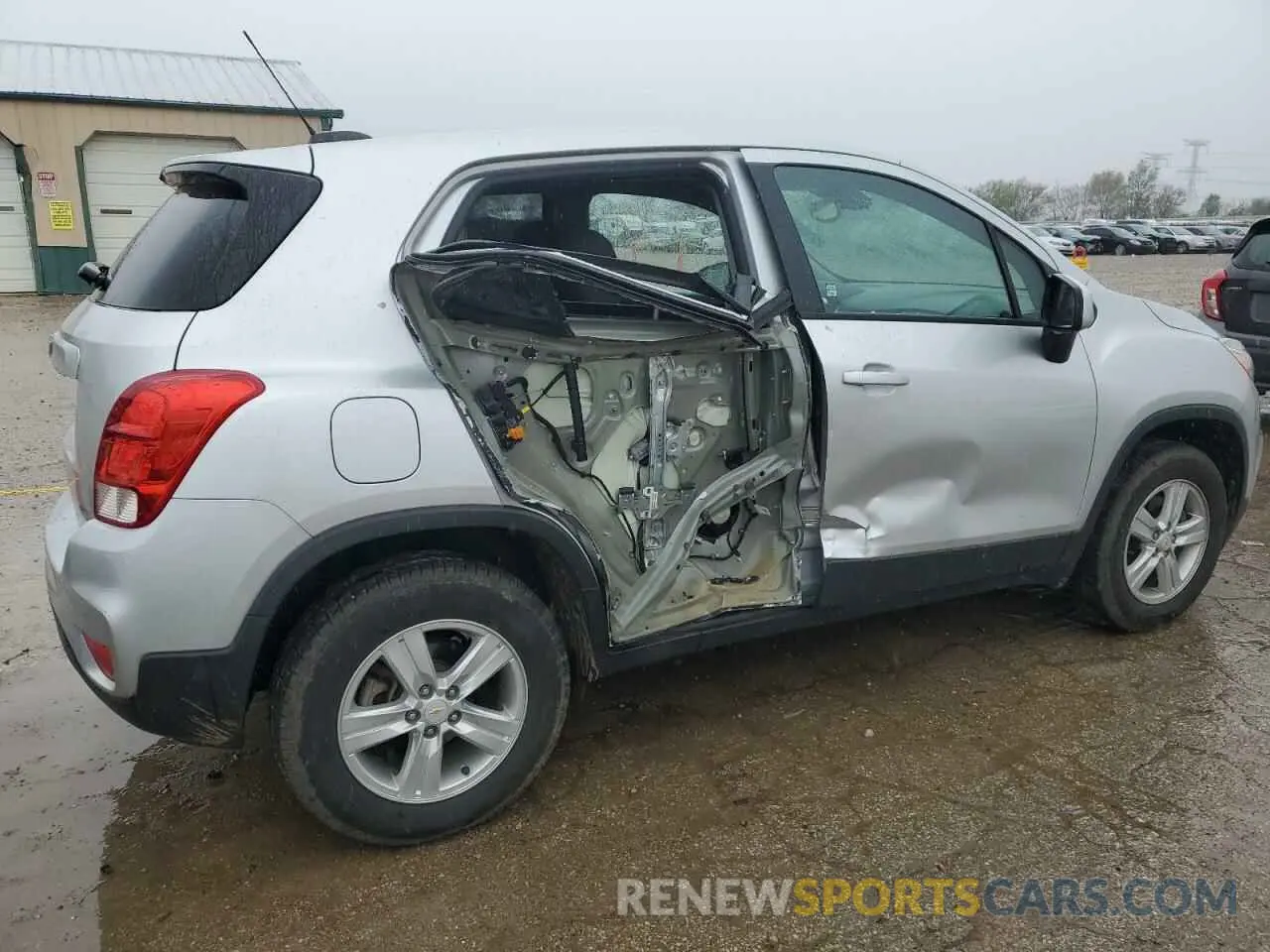 3 Photograph of a damaged car KL7CJNSB6LB034276 CHEVROLET TRAX 2020