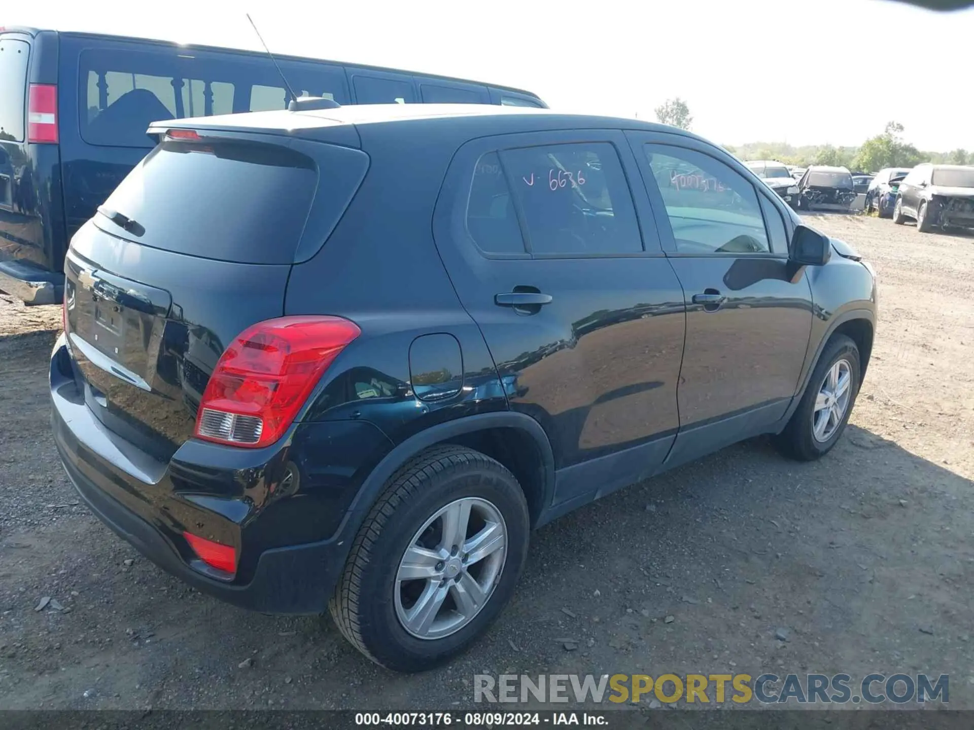 4 Photograph of a damaged car KL7CJNSB8LB016636 CHEVROLET TRAX 2020