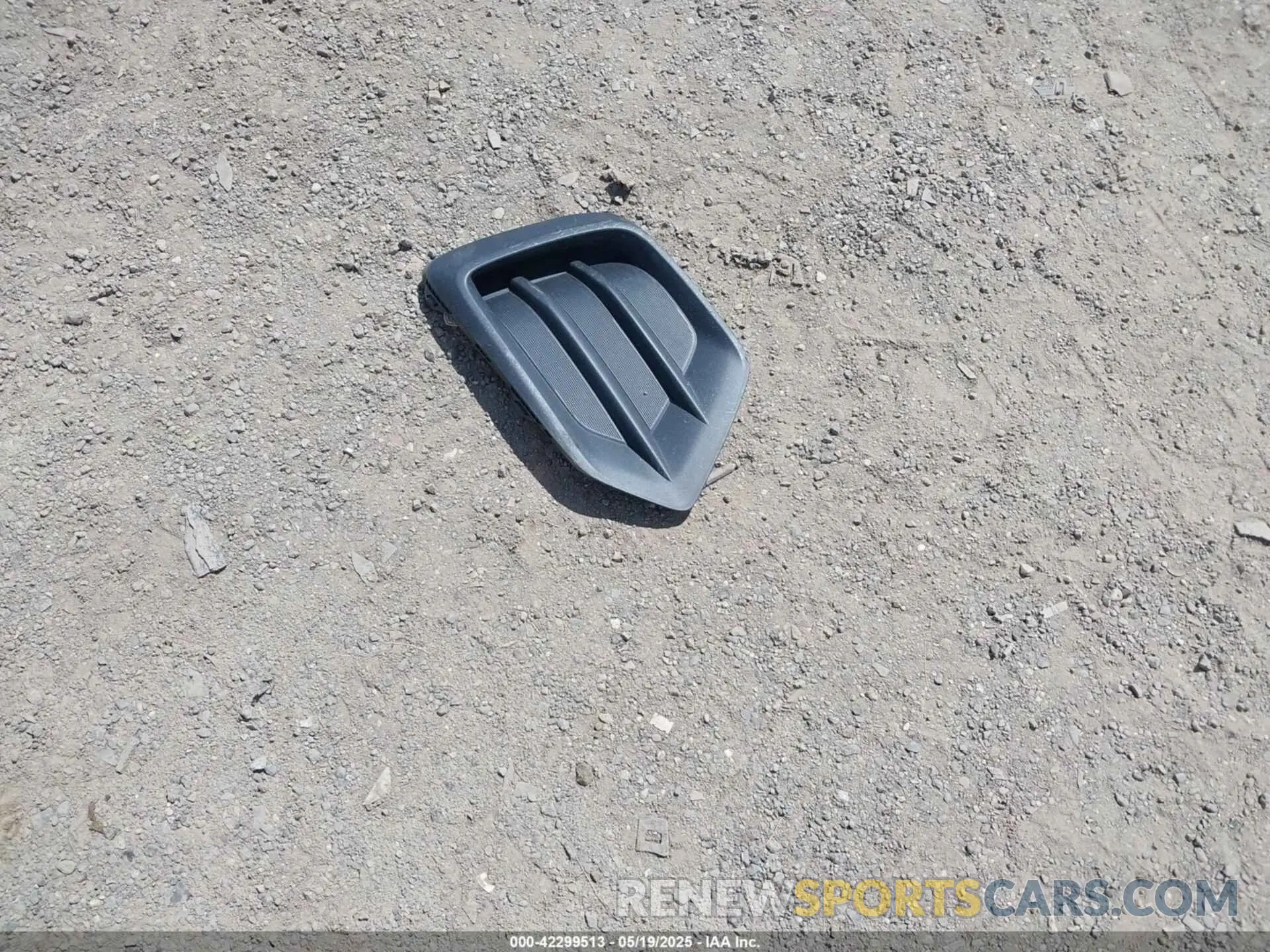 12 Photograph of a damaged car KL7CJNSBXLB031638 CHEVROLET TRAX 2020