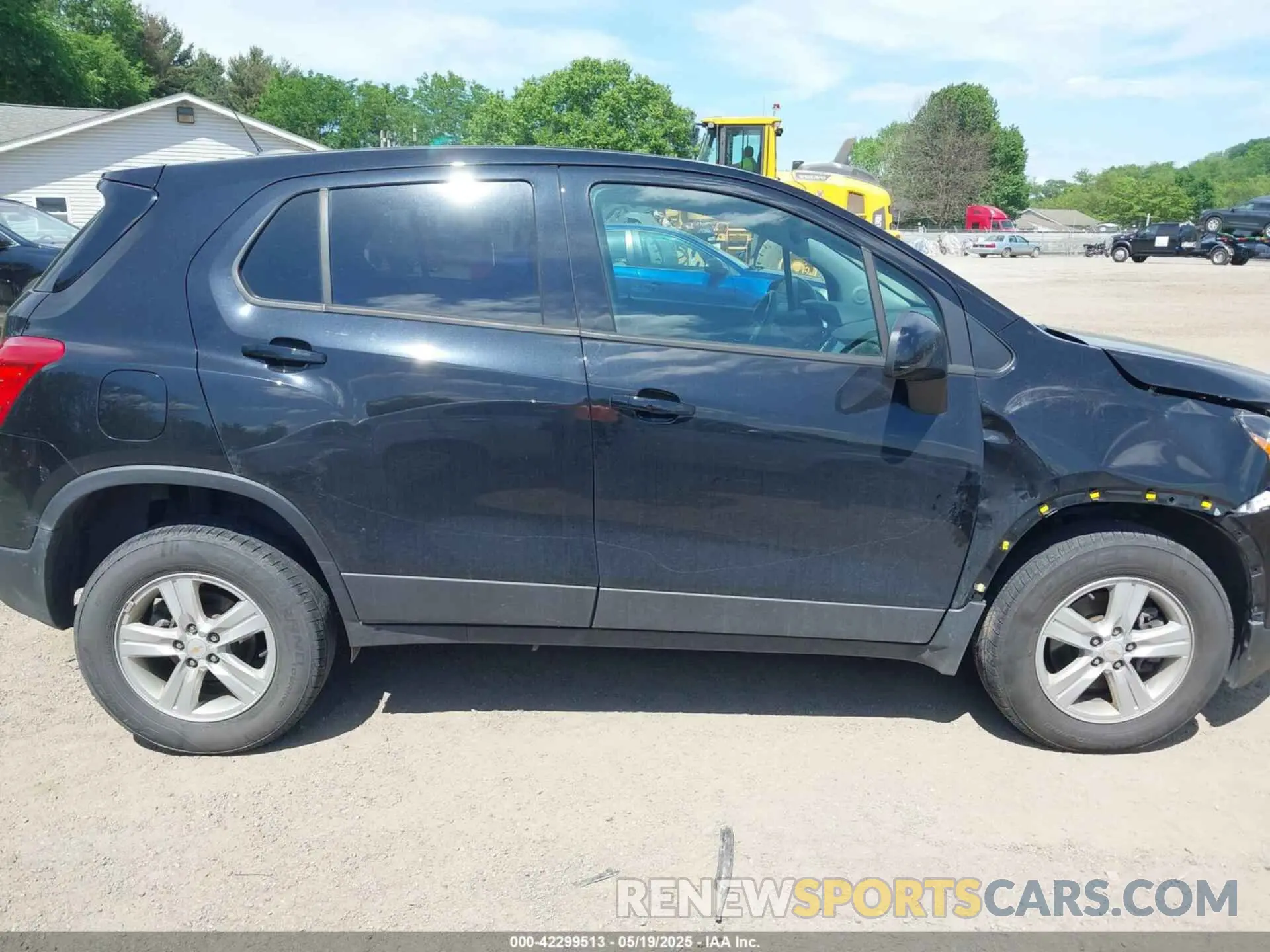 14 Photograph of a damaged car KL7CJNSBXLB031638 CHEVROLET TRAX 2020
