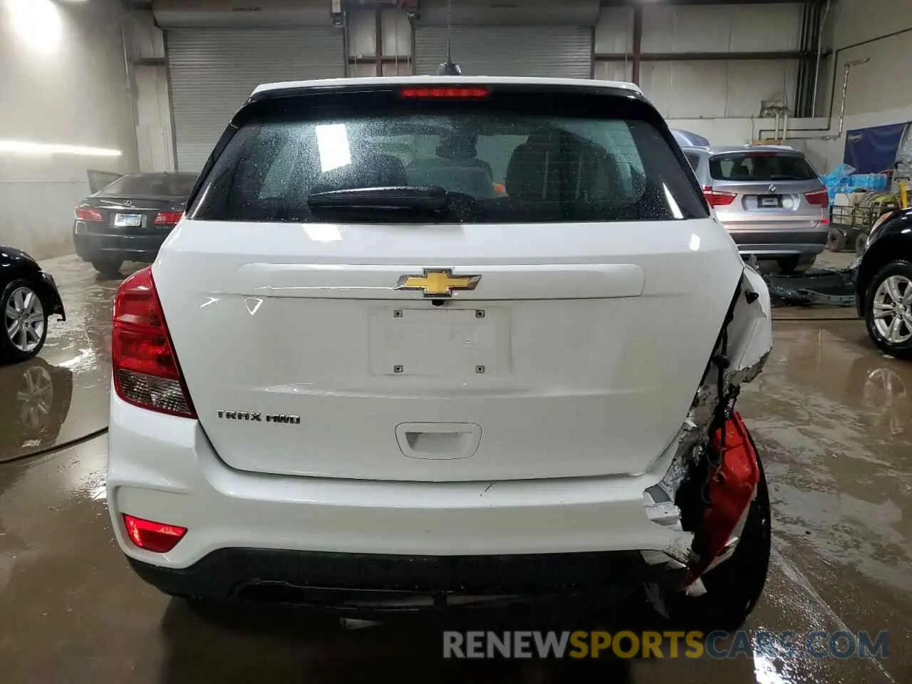 6 Photograph of a damaged car KL7CJNSBXLB316162 CHEVROLET TRAX 2020