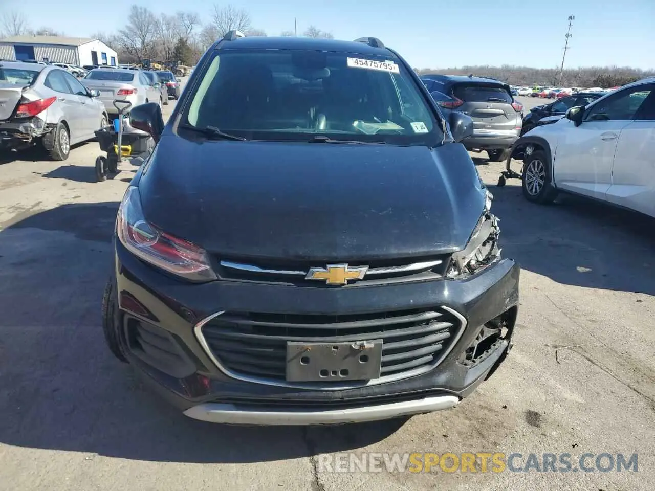5 Photograph of a damaged car KL7CJPSB1LB001889 CHEVROLET TRAX 2020