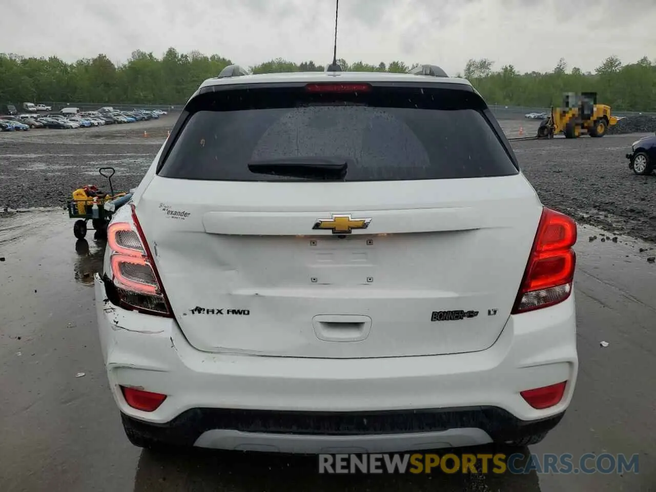 6 Photograph of a damaged car KL7CJPSB1LB063664 CHEVROLET TRAX 2020