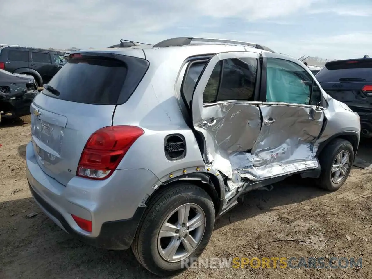 3 Photograph of a damaged car KL7CJPSB3LB008794 CHEVROLET TRAX 2020