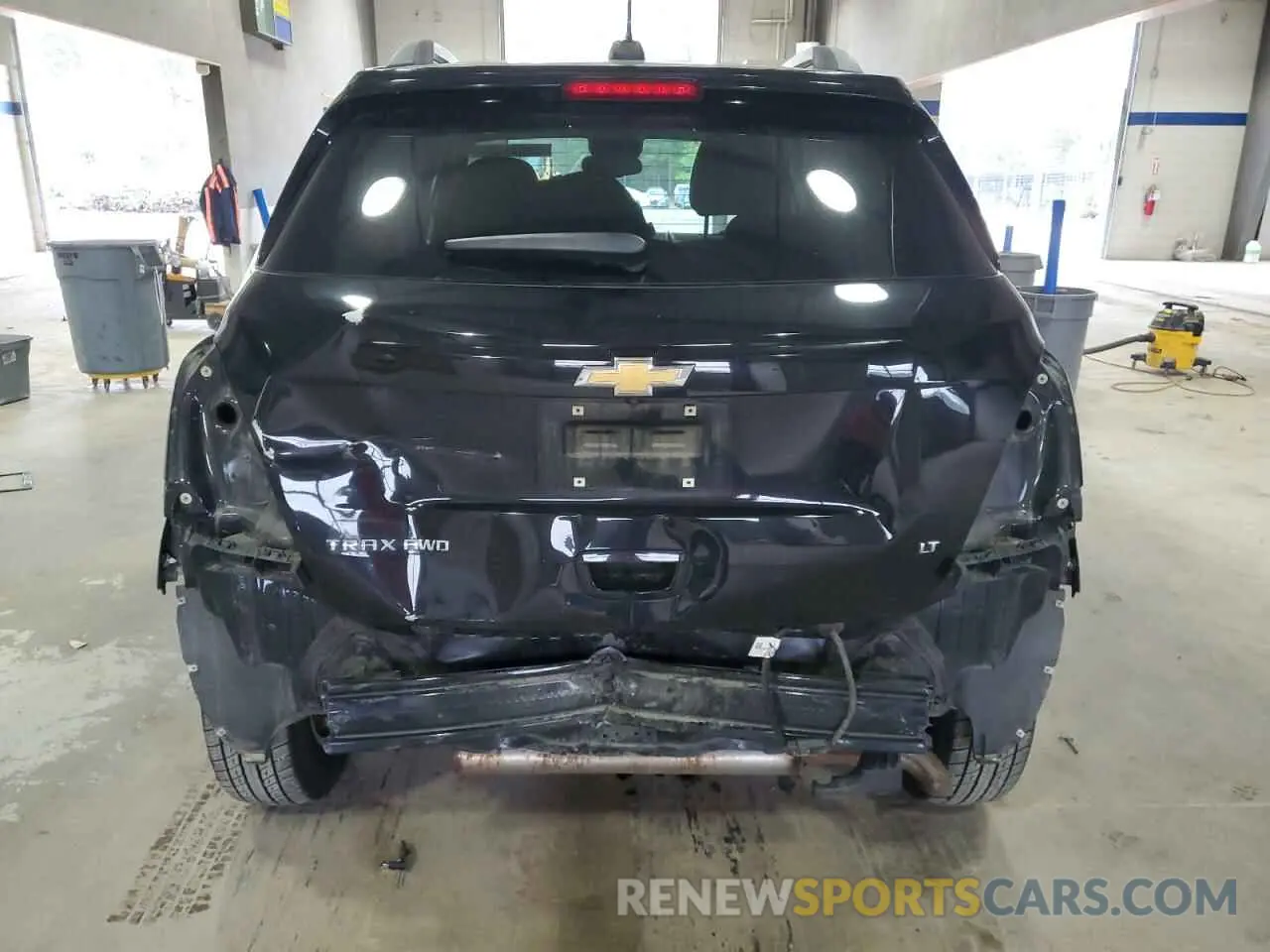 6 Photograph of a damaged car KL7CJPSB5LB026116 CHEVROLET TRAX 2020