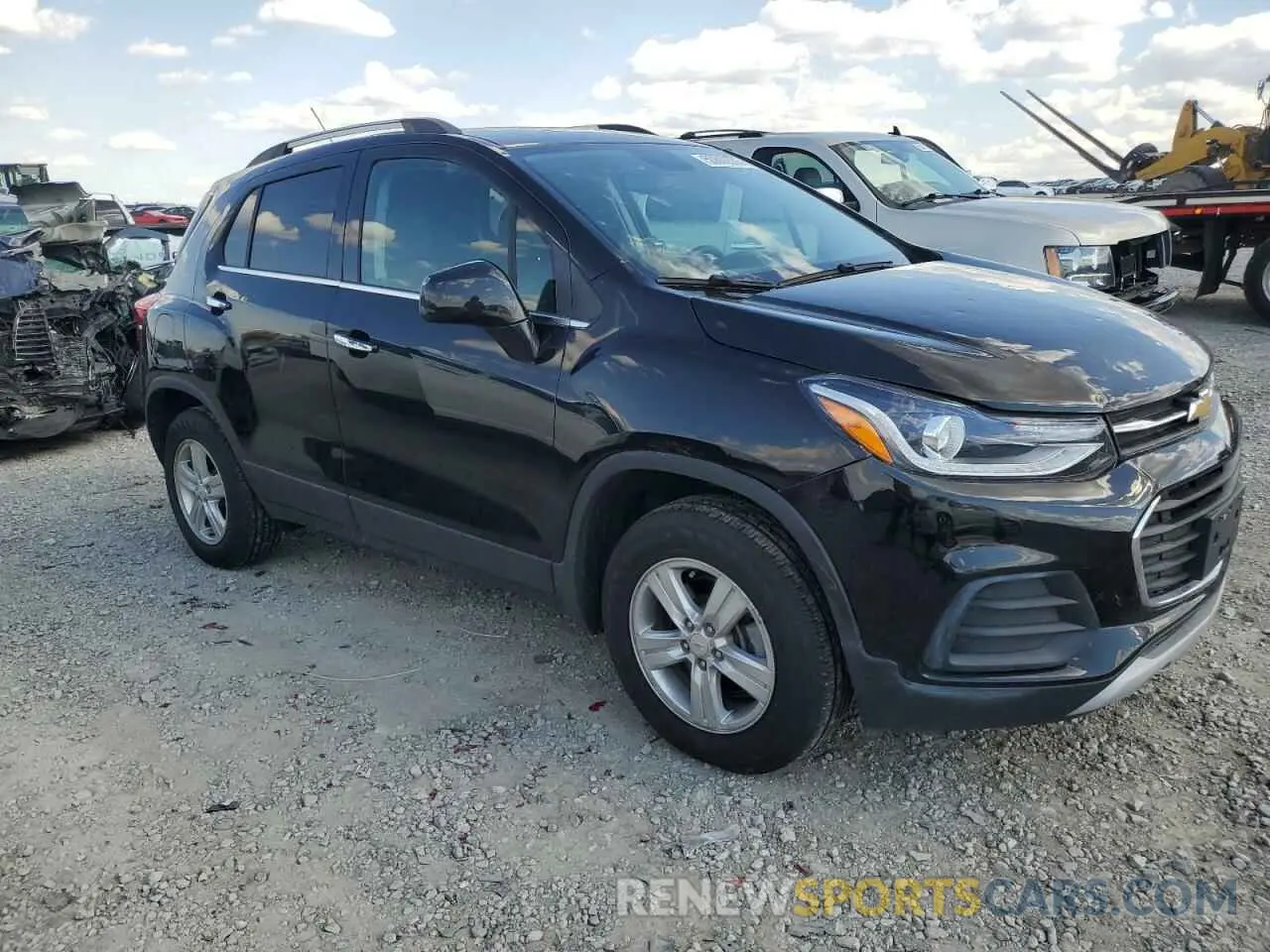4 Photograph of a damaged car KL7CJPSB5LB072786 CHEVROLET TRAX 2020