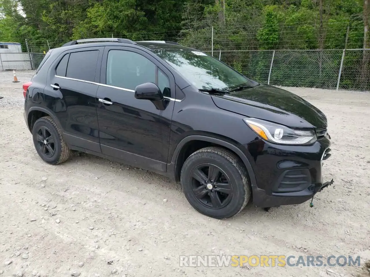 4 Photograph of a damaged car KL7CJPSB5LB090267 CHEVROLET TRAX 2020
