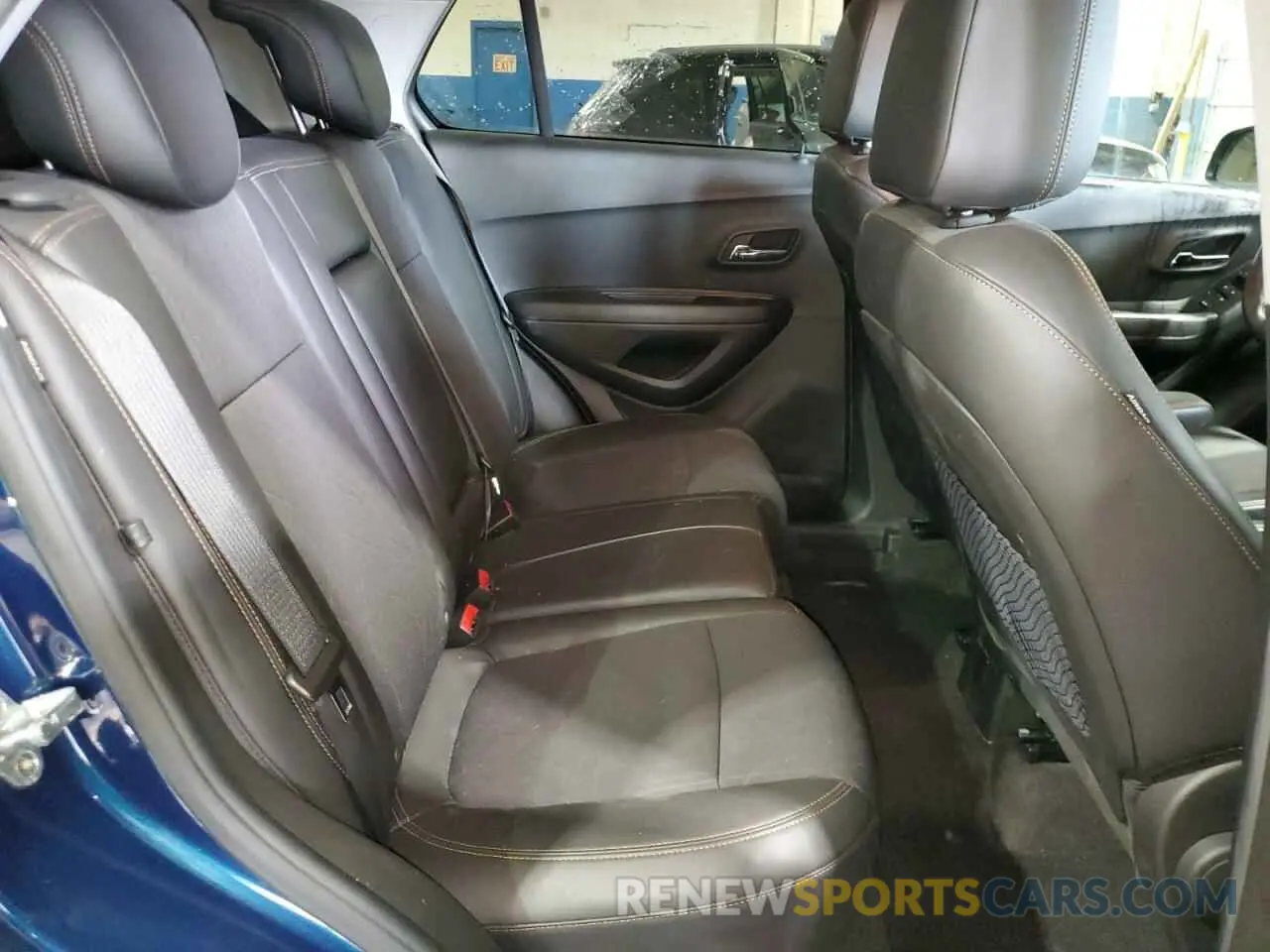 11 Photograph of a damaged car KL7CJPSB5LB331275 CHEVROLET TRAX 2020