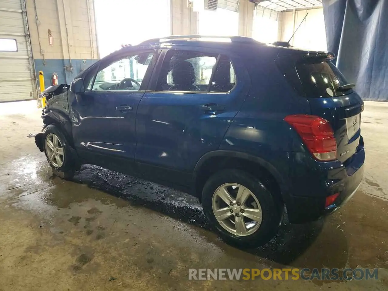 2 Photograph of a damaged car KL7CJPSB5LB331275 CHEVROLET TRAX 2020