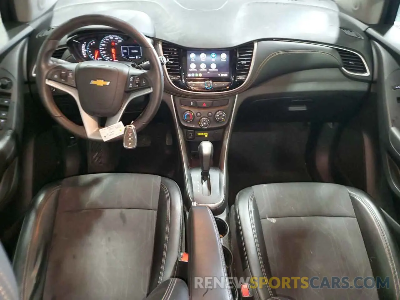 8 Photograph of a damaged car KL7CJPSB5LB331275 CHEVROLET TRAX 2020