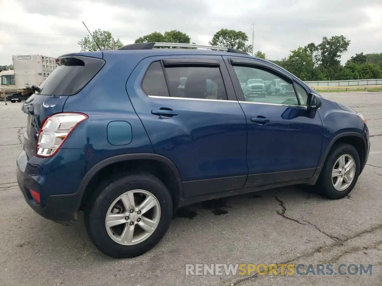 3 Photograph of a damaged car KL7CJPSB5LB334709 CHEVROLET TRAX 2020