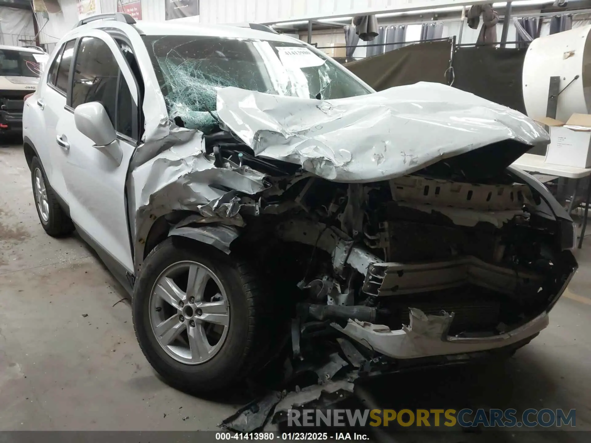 1 Photograph of a damaged car KL7CJPSB6LB005596 CHEVROLET TRAX 2020