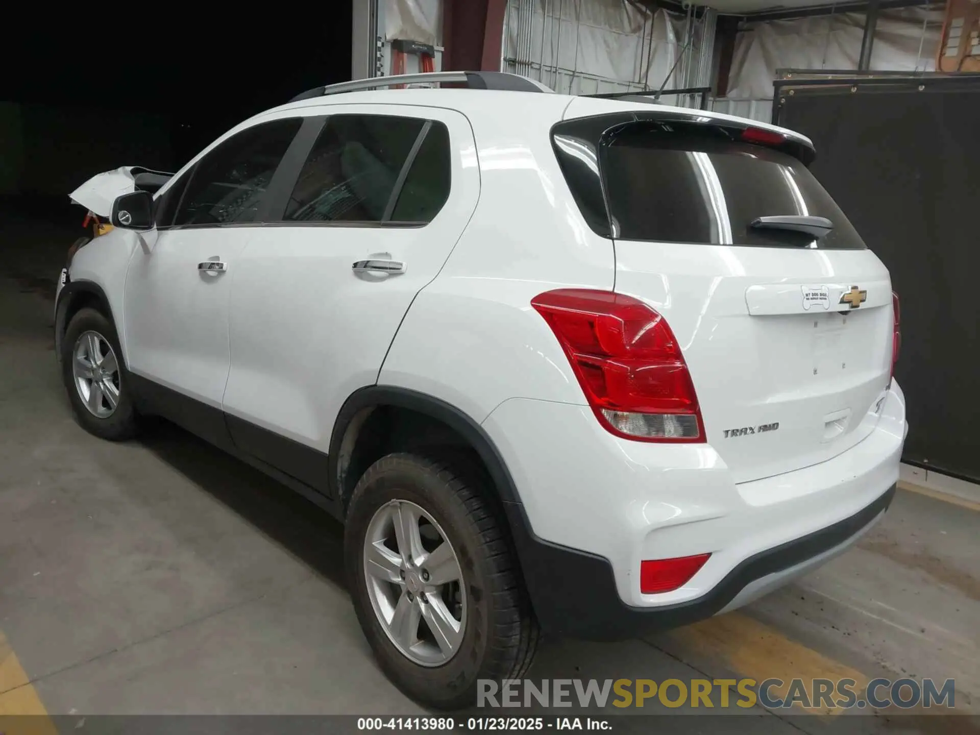 3 Photograph of a damaged car KL7CJPSB6LB005596 CHEVROLET TRAX 2020