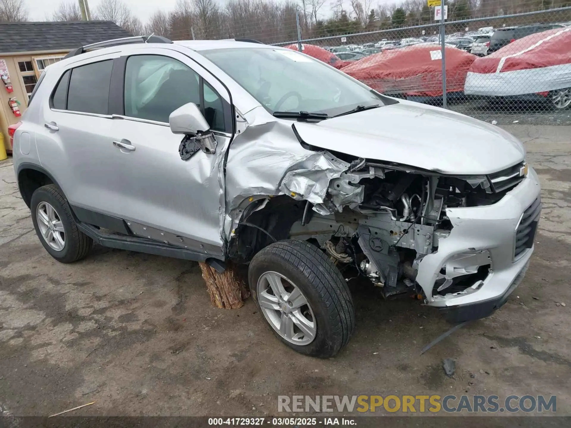 1 Photograph of a damaged car KL7CJPSB6LB040073 CHEVROLET TRAX 2020