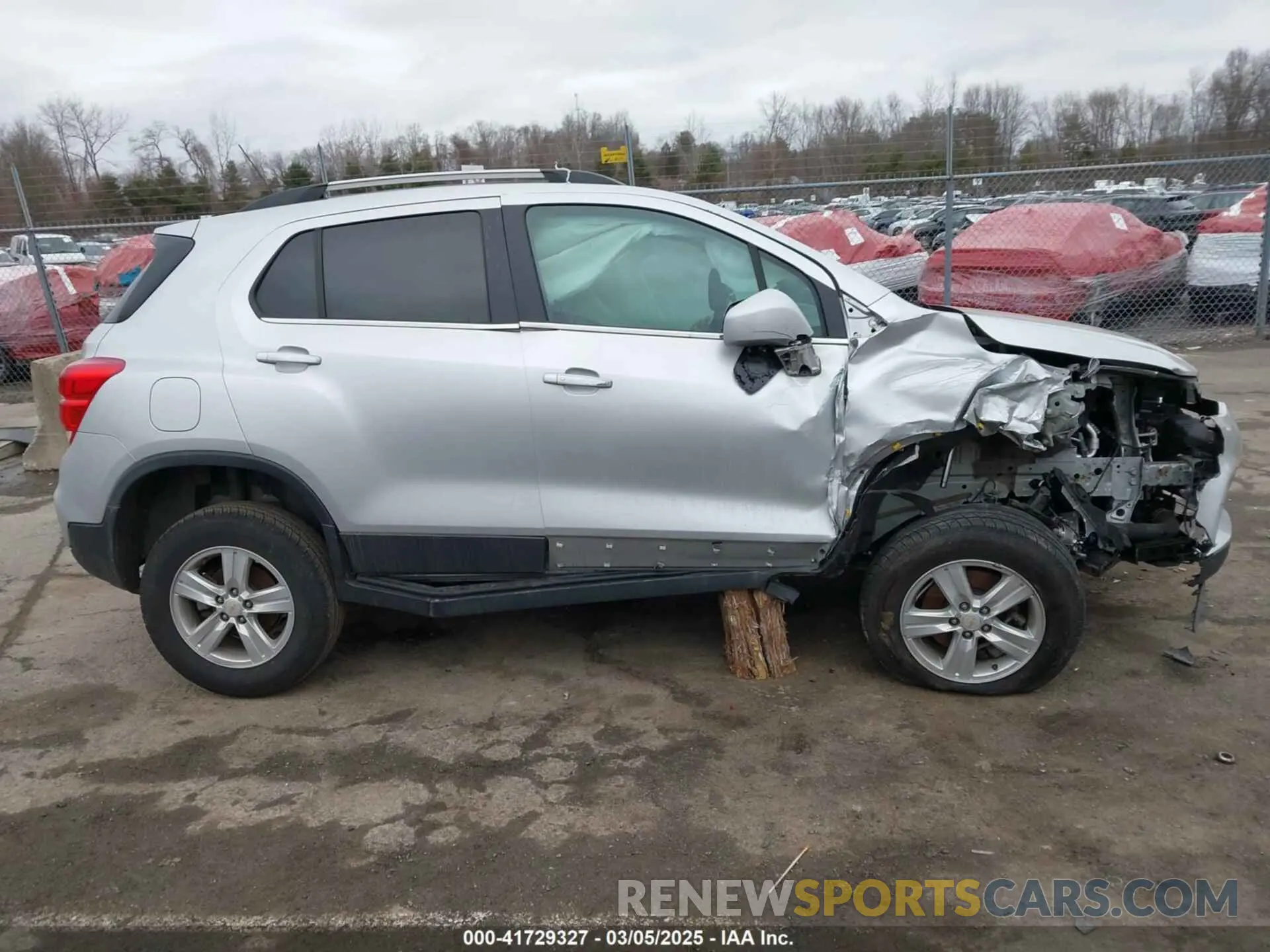 13 Photograph of a damaged car KL7CJPSB6LB040073 CHEVROLET TRAX 2020