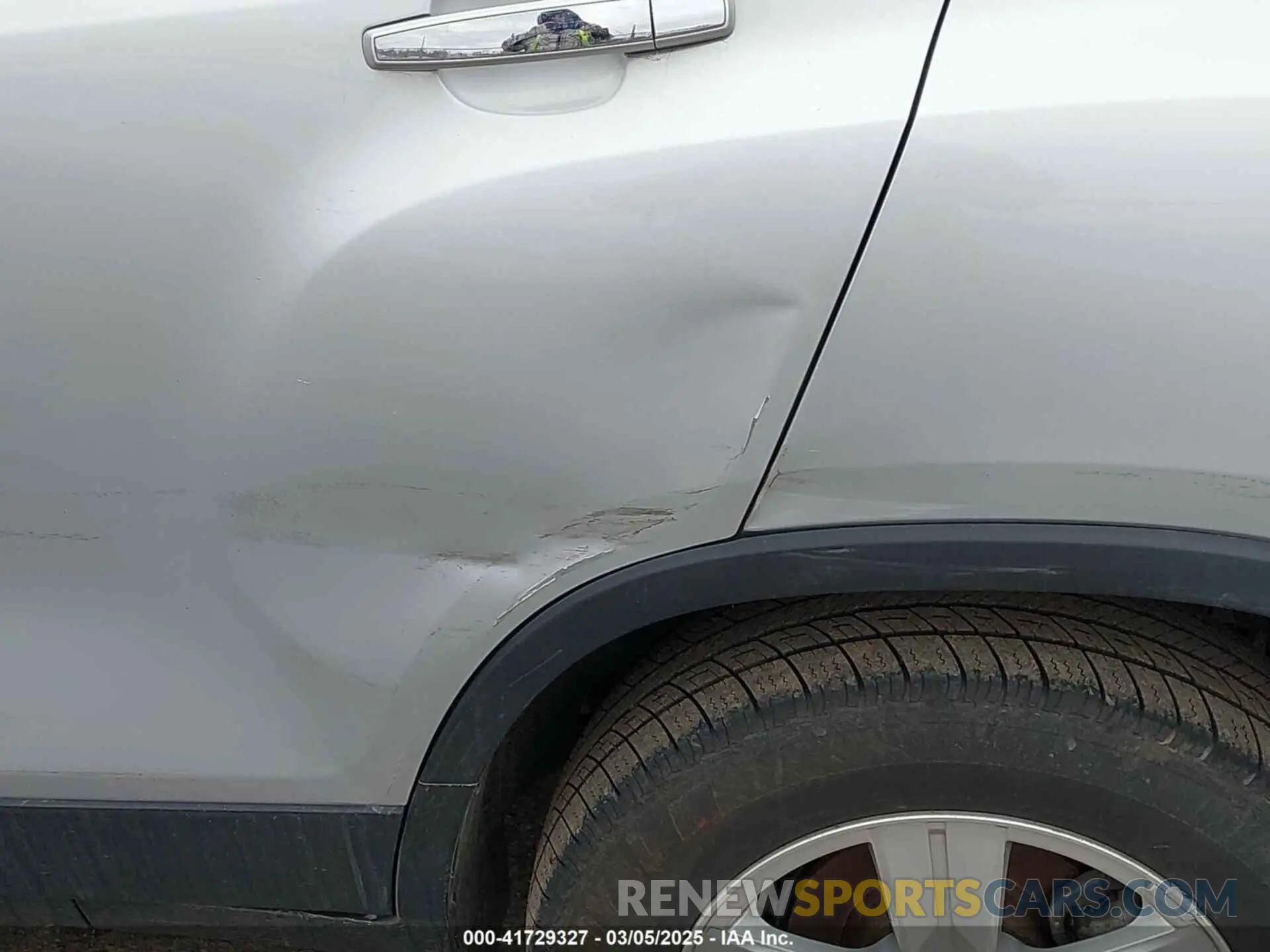 17 Photograph of a damaged car KL7CJPSB6LB040073 CHEVROLET TRAX 2020