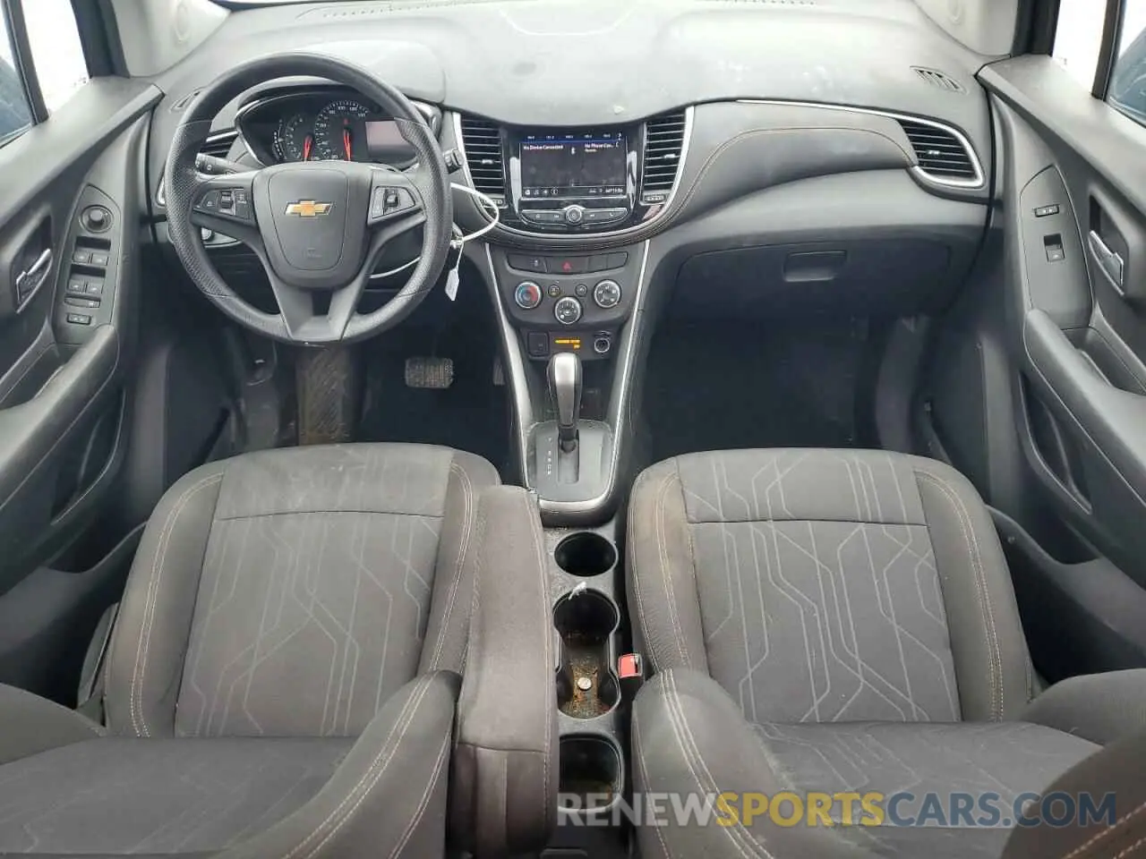8 Photograph of a damaged car KL7CJPSB6LB329101 CHEVROLET TRAX 2020