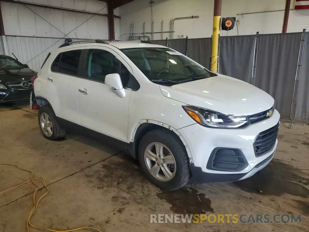 4 Photograph of a damaged car KL7CJPSB9LB002434 CHEVROLET TRAX 2020