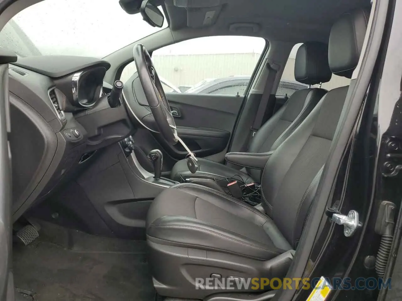 7 Photograph of a damaged car KL7CJPSB9LB061838 CHEVROLET TRAX 2020
