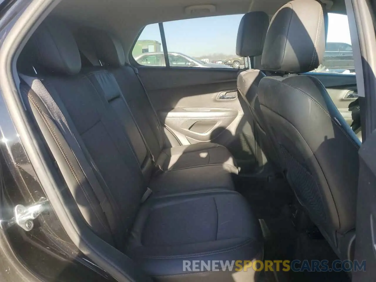 11 Photograph of a damaged car KL7CJPSB9LB088926 CHEVROLET TRAX 2020