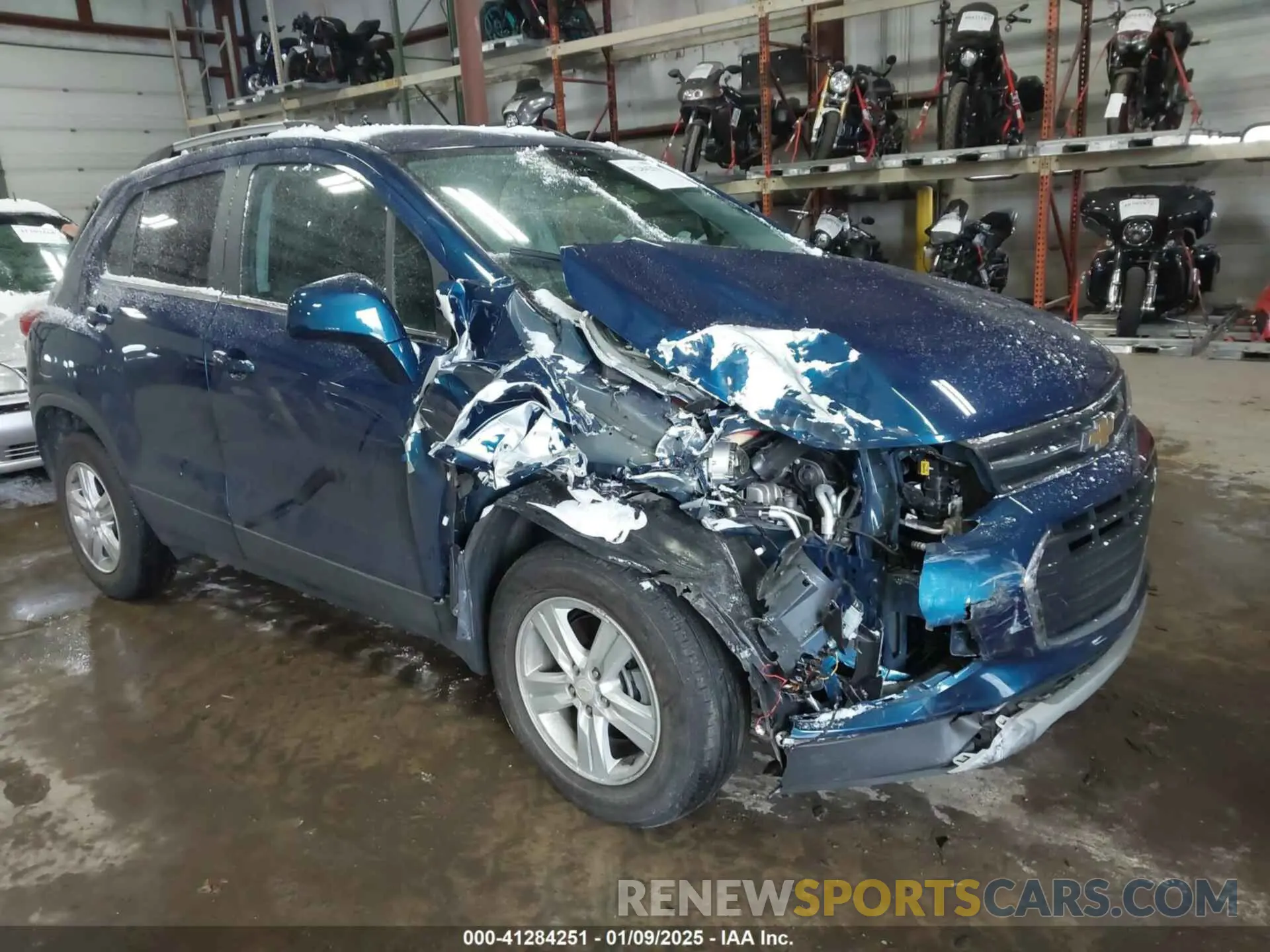 1 Photograph of a damaged car KL7CJPSB9LB330369 CHEVROLET TRAX 2020
