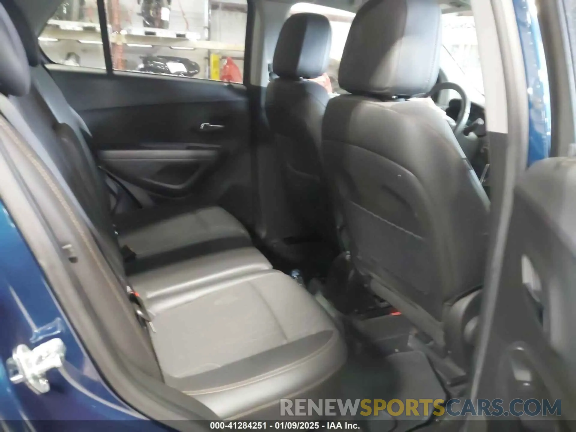 8 Photograph of a damaged car KL7CJPSB9LB330369 CHEVROLET TRAX 2020