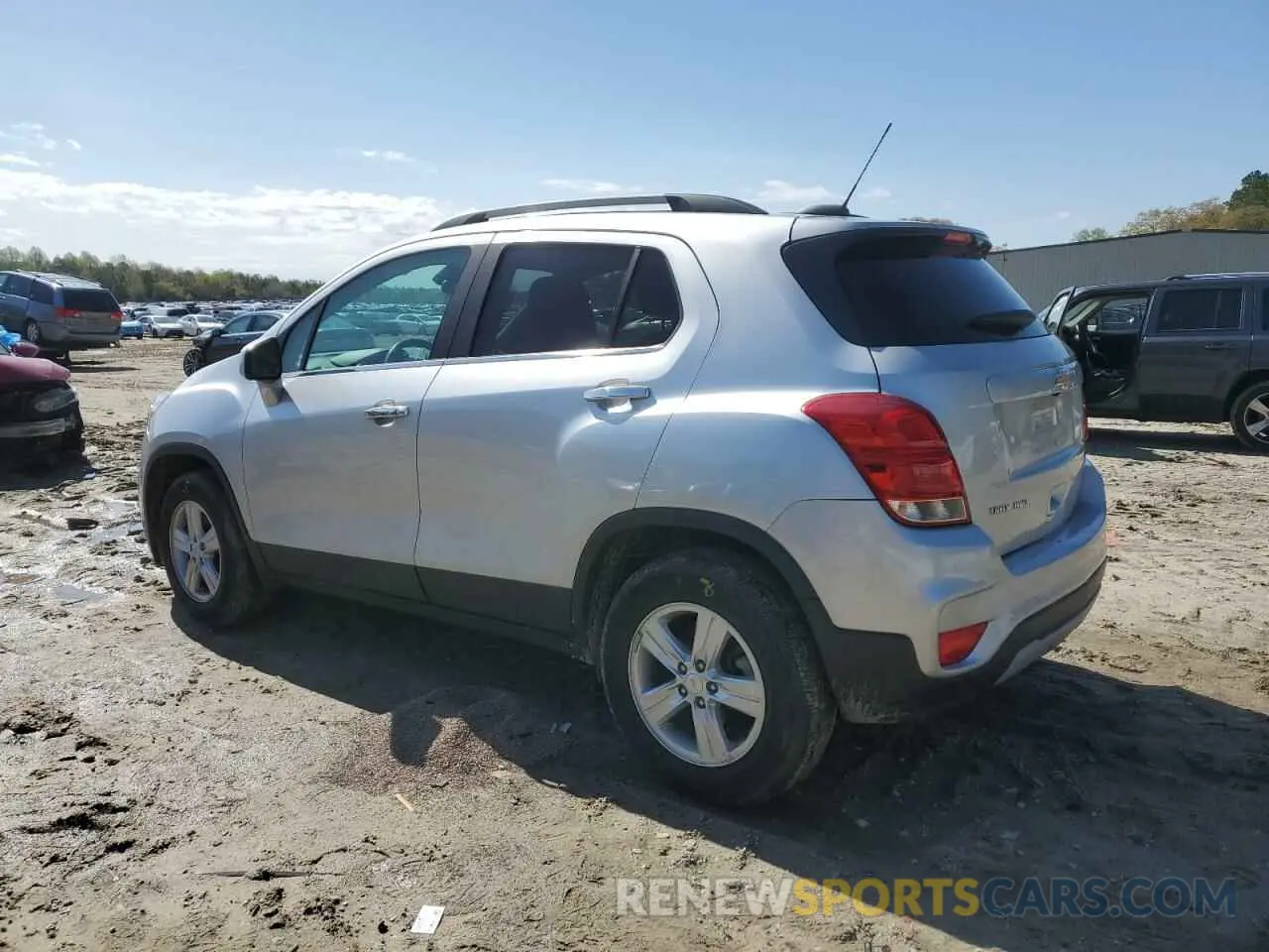 2 Photograph of a damaged car KL7CJPSBXLB027911 CHEVROLET TRAX 2020