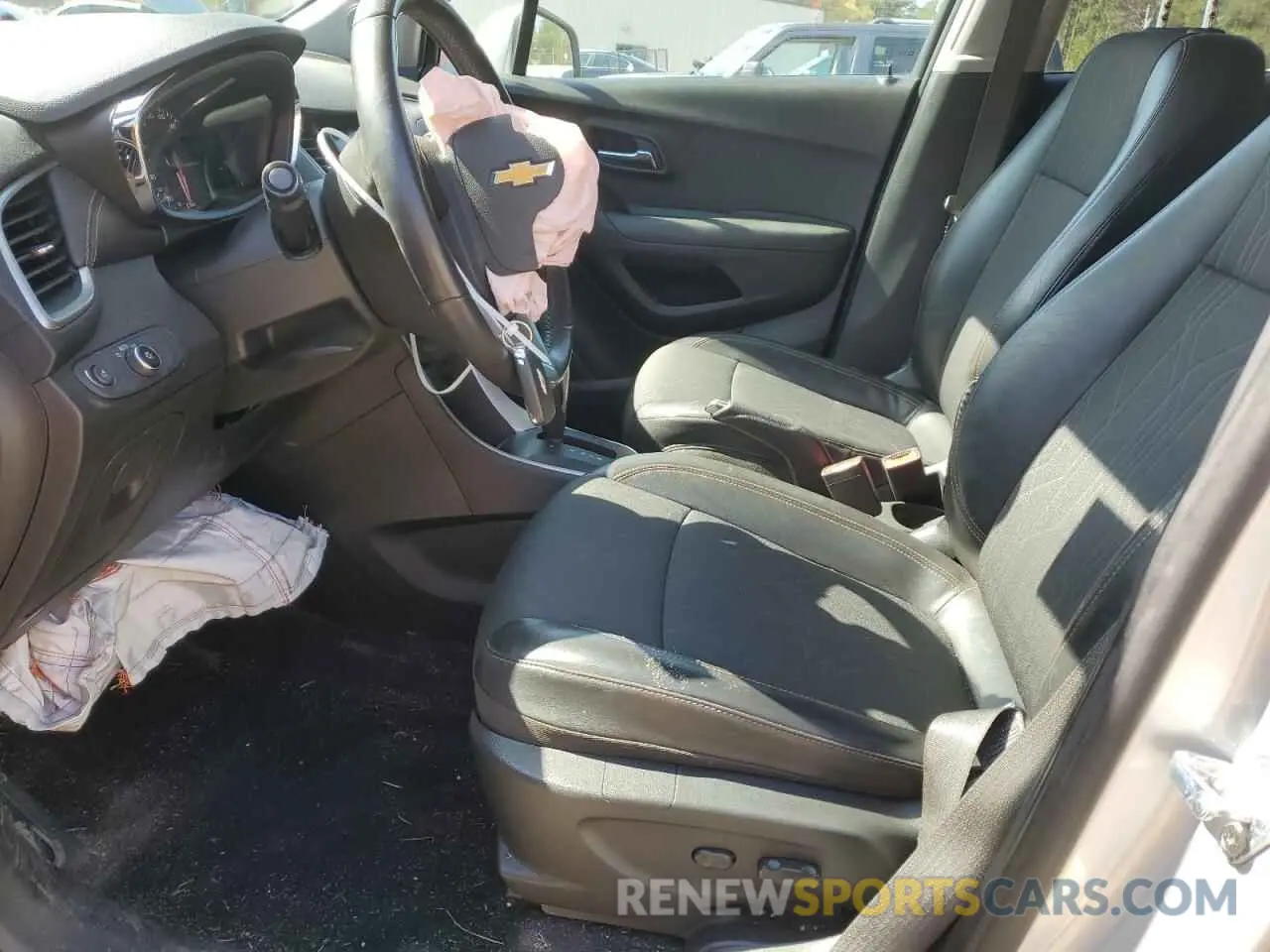 7 Photograph of a damaged car KL7CJPSBXLB027911 CHEVROLET TRAX 2020