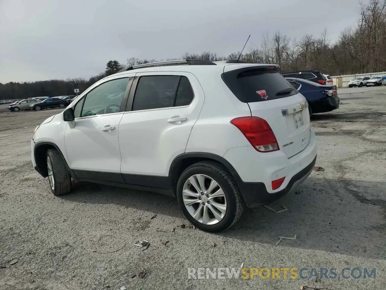2 Photograph of a damaged car KL7CJRSB7LB318541 CHEVROLET TRAX 2020