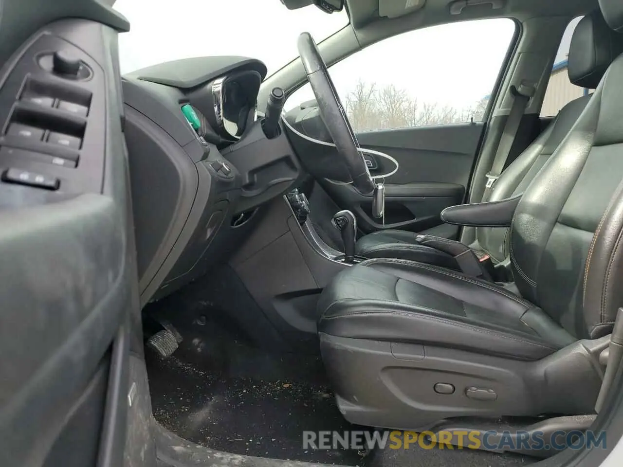 7 Photograph of a damaged car KL7CJRSB7LB318541 CHEVROLET TRAX 2020