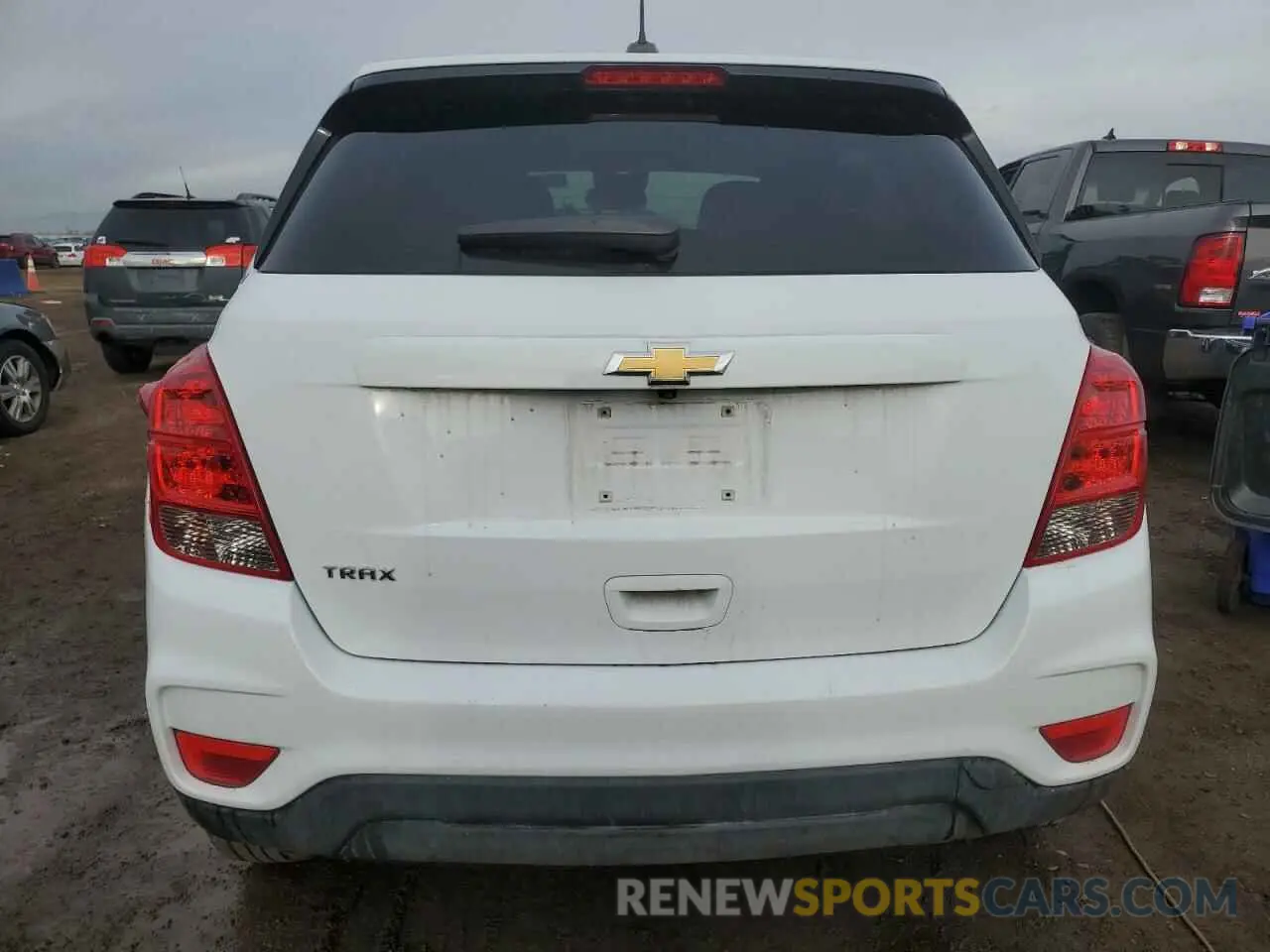 6 Photograph of a damaged car KL7CJKSB1MB312761 CHEVROLET TRAX 2021
