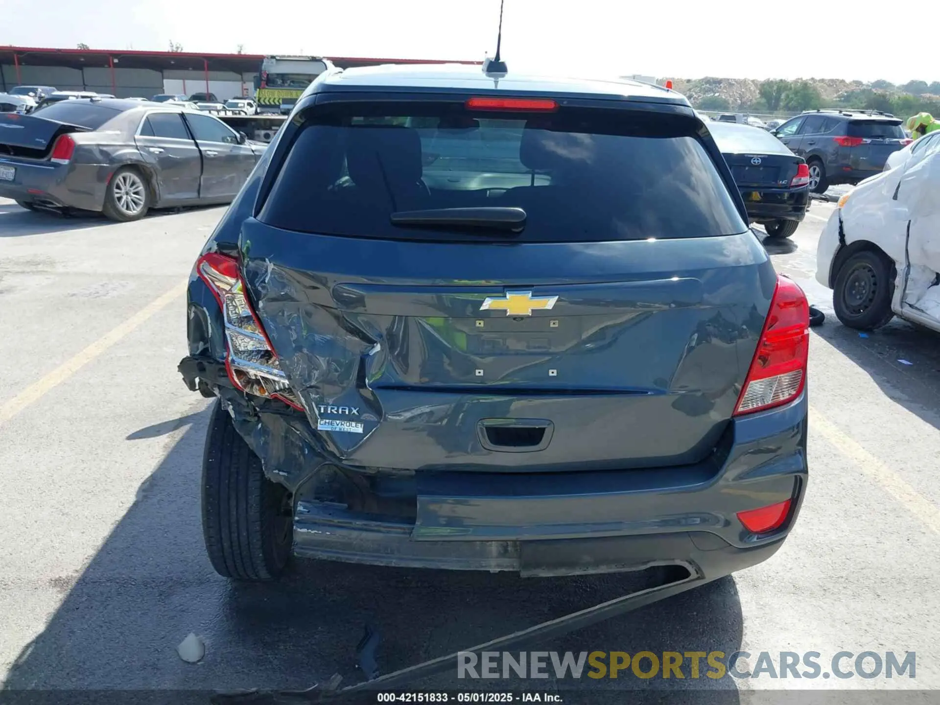 6 Photograph of a damaged car KL7CJKSB2MB303809 CHEVROLET TRAX 2021